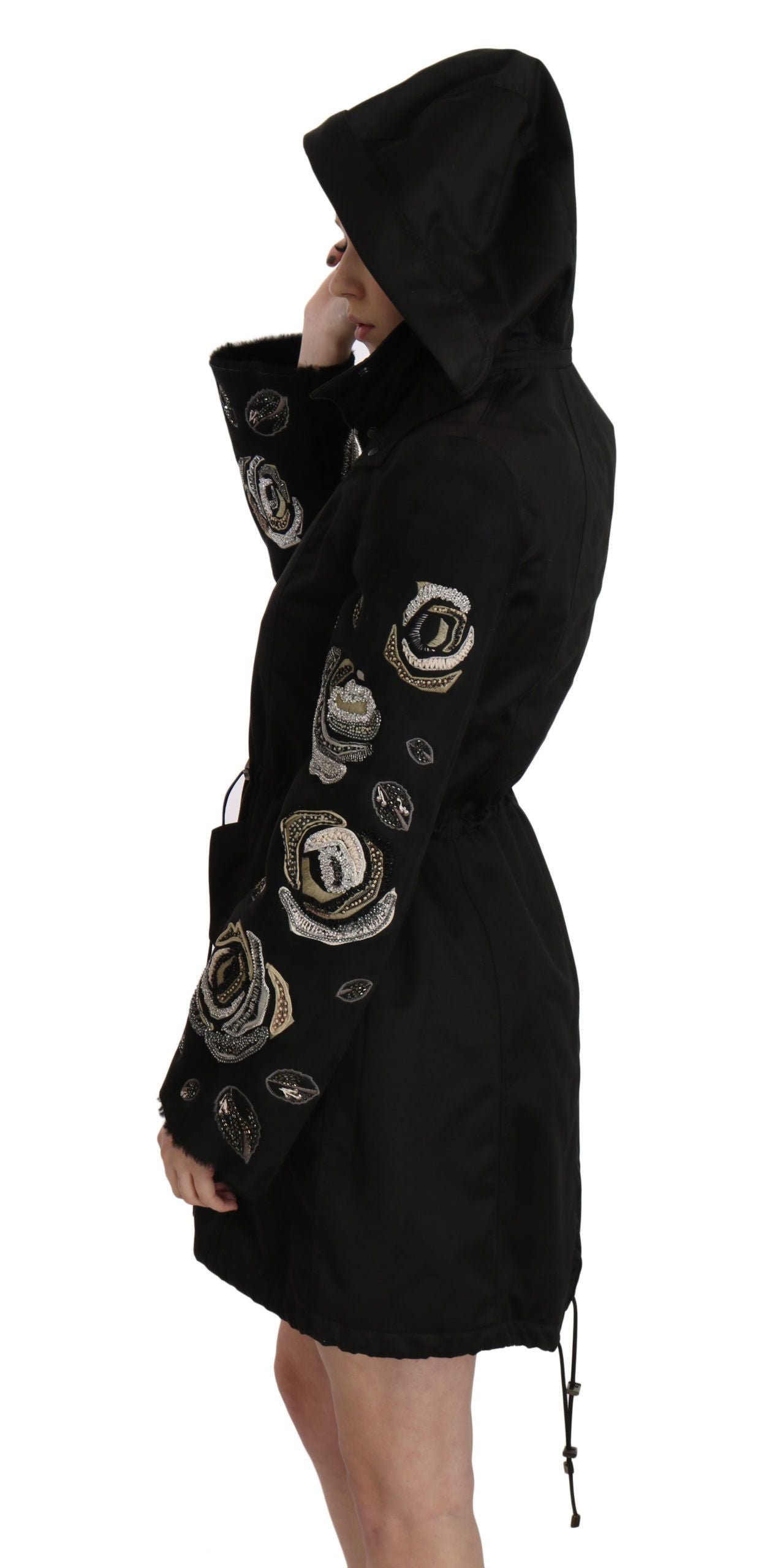 John Richmond – Elegante schwarze Parkajacke mit Perlenbesatz für Damen