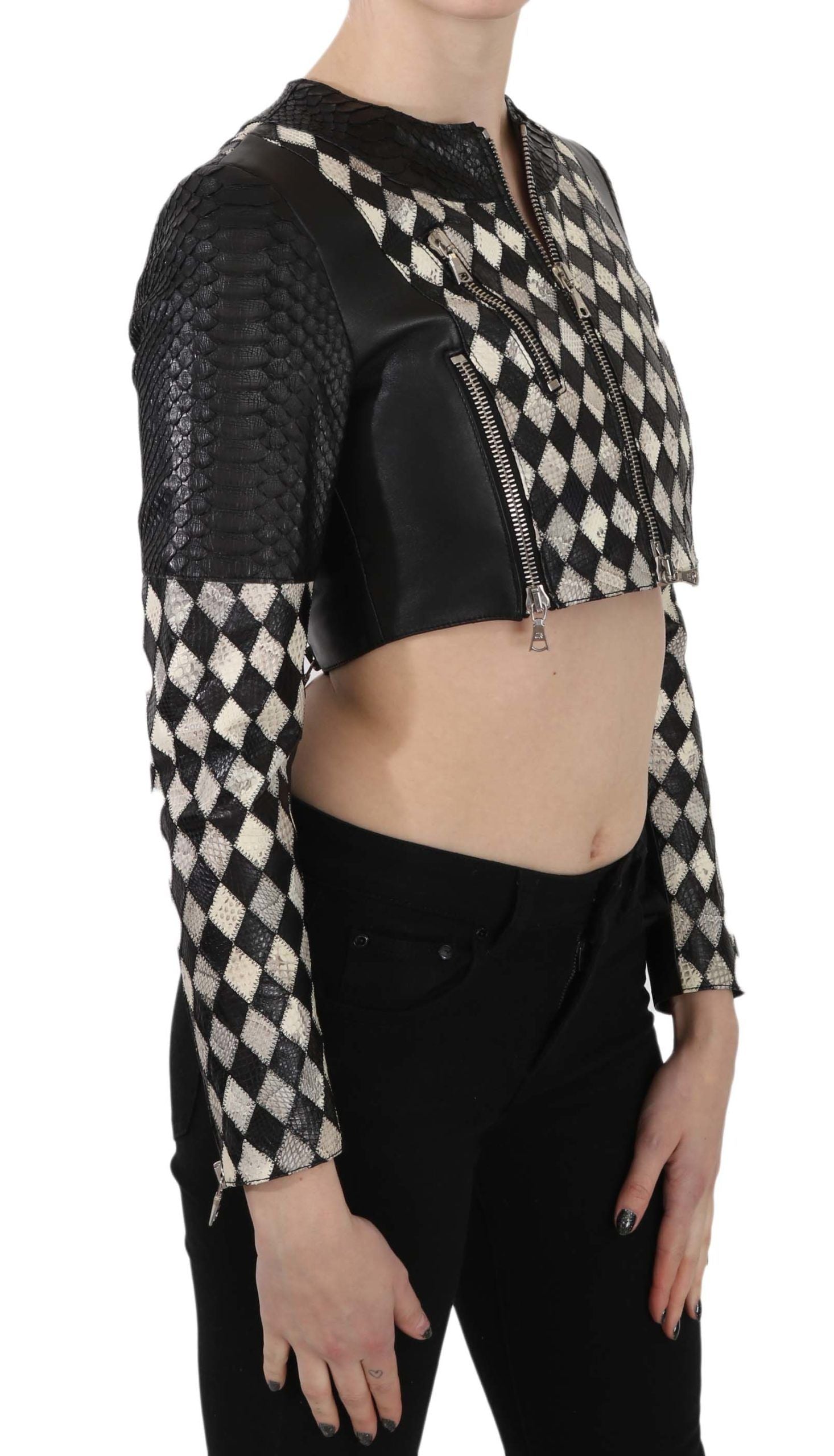 John Richmond – Schicke, kurze Lederjacke im Biker-Stil