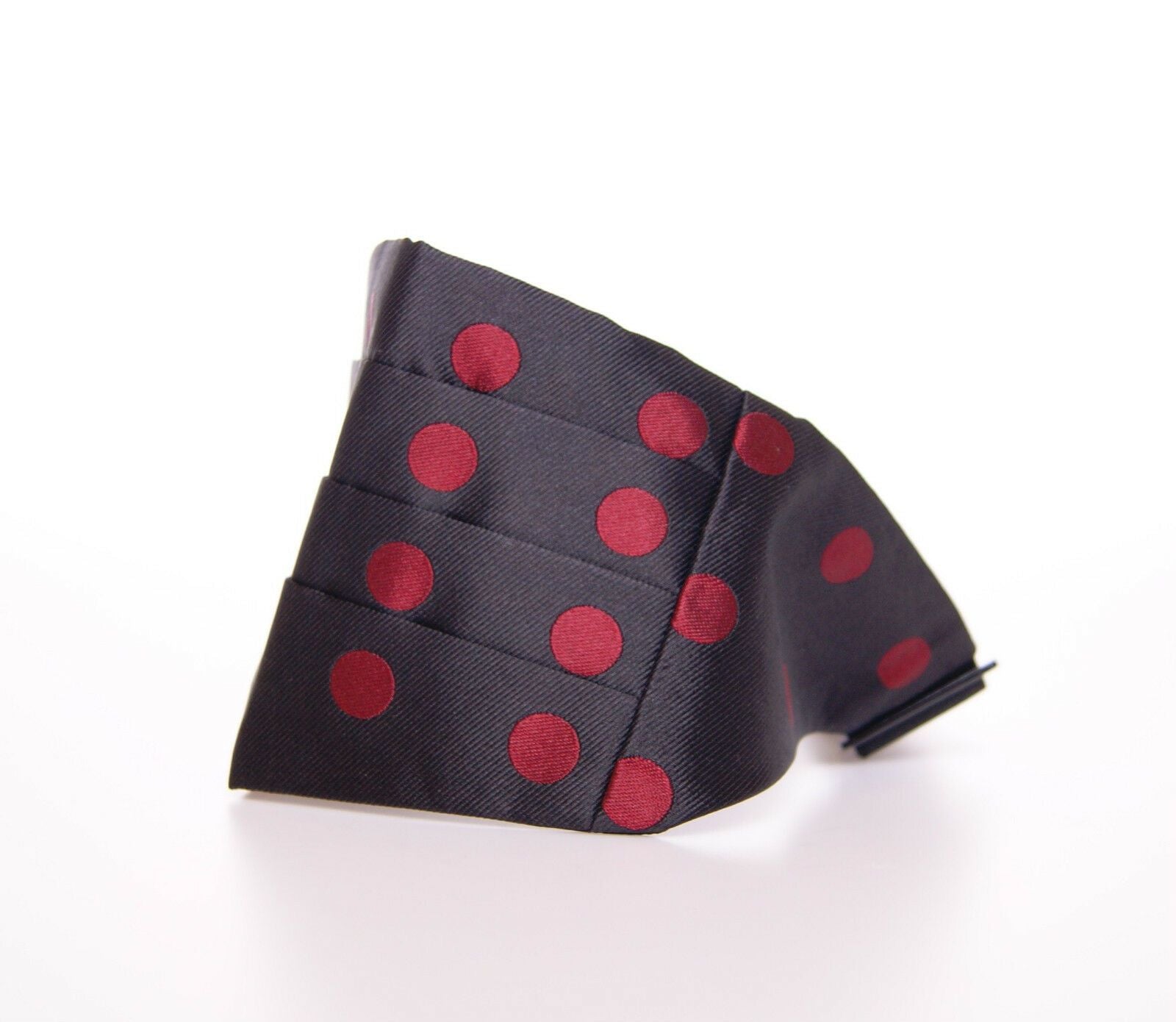 Dolce & Gabbana Exquisiter schwarzer Seidenkummerbund mit roten Punkten