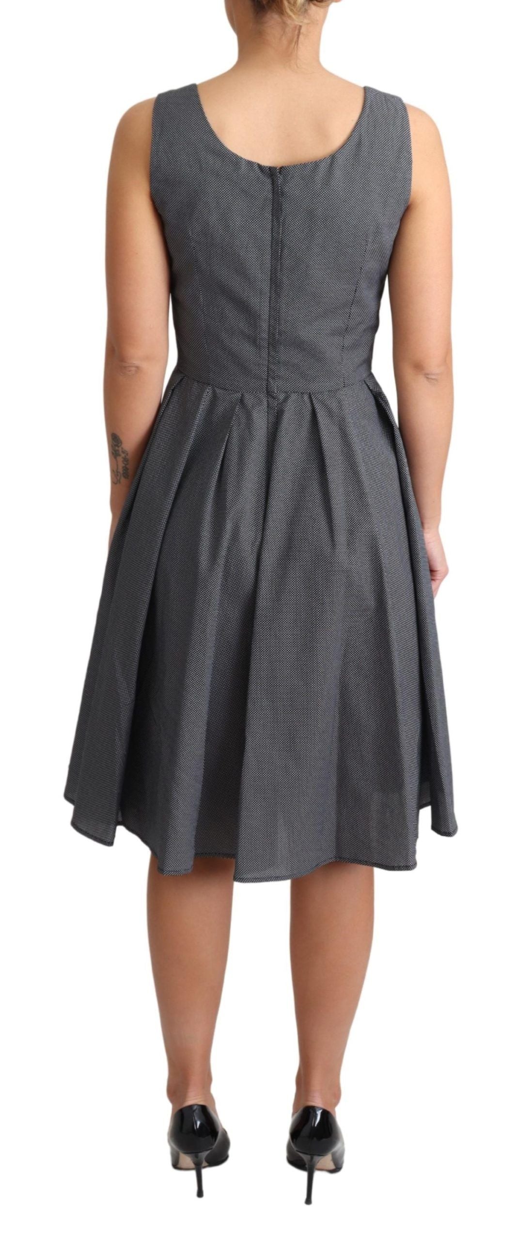 Dolce & Gabbana Elegantes ärmelloses A-Linien-Kleid mit Punkten