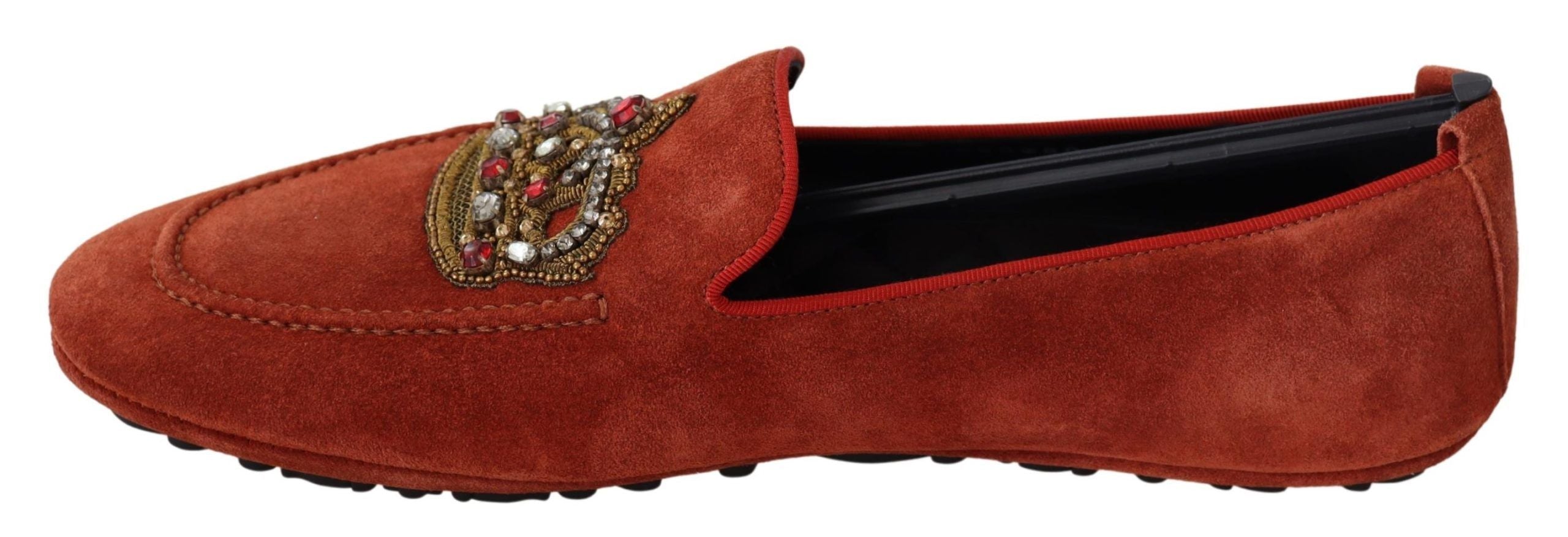 Dolce & Gabbana – Opulente orangefarbene Leder-Loafer mit Goldstickerei