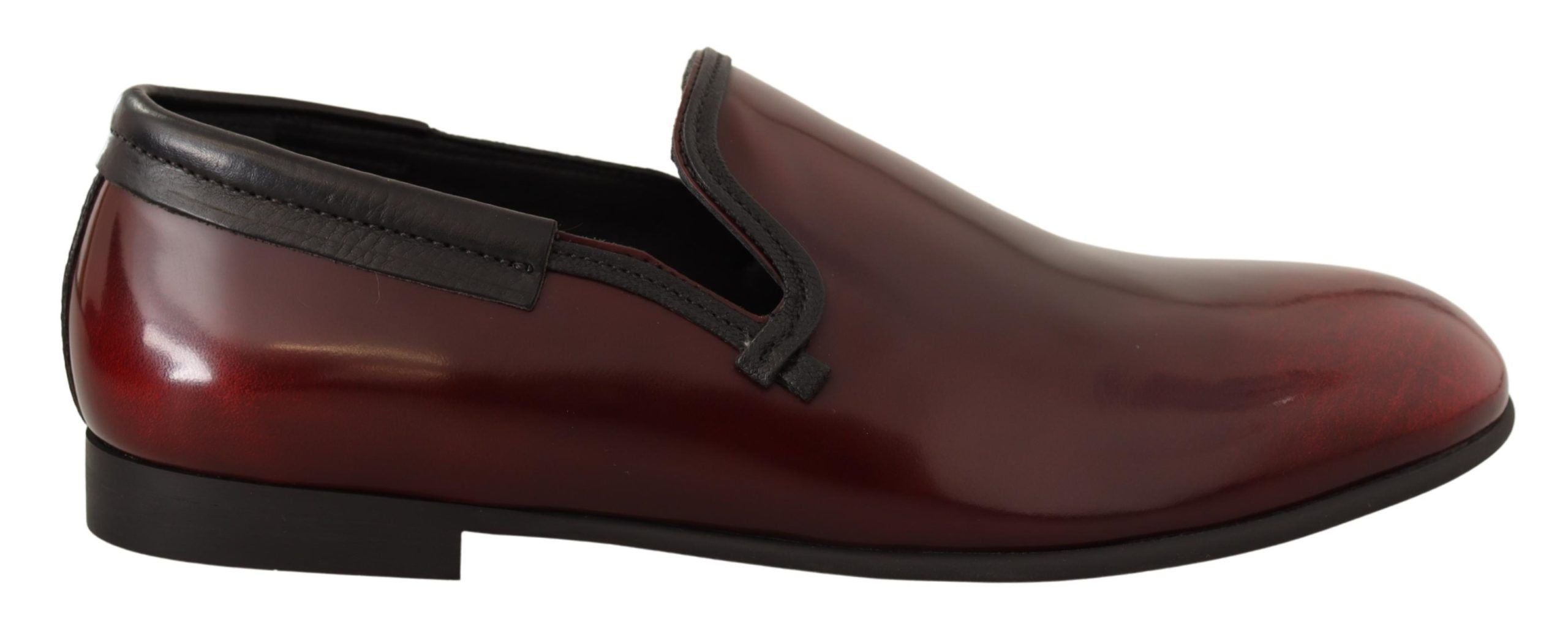 Mocasini eleganți din piele de culoare bordeaux de la Dolce & Gabbana