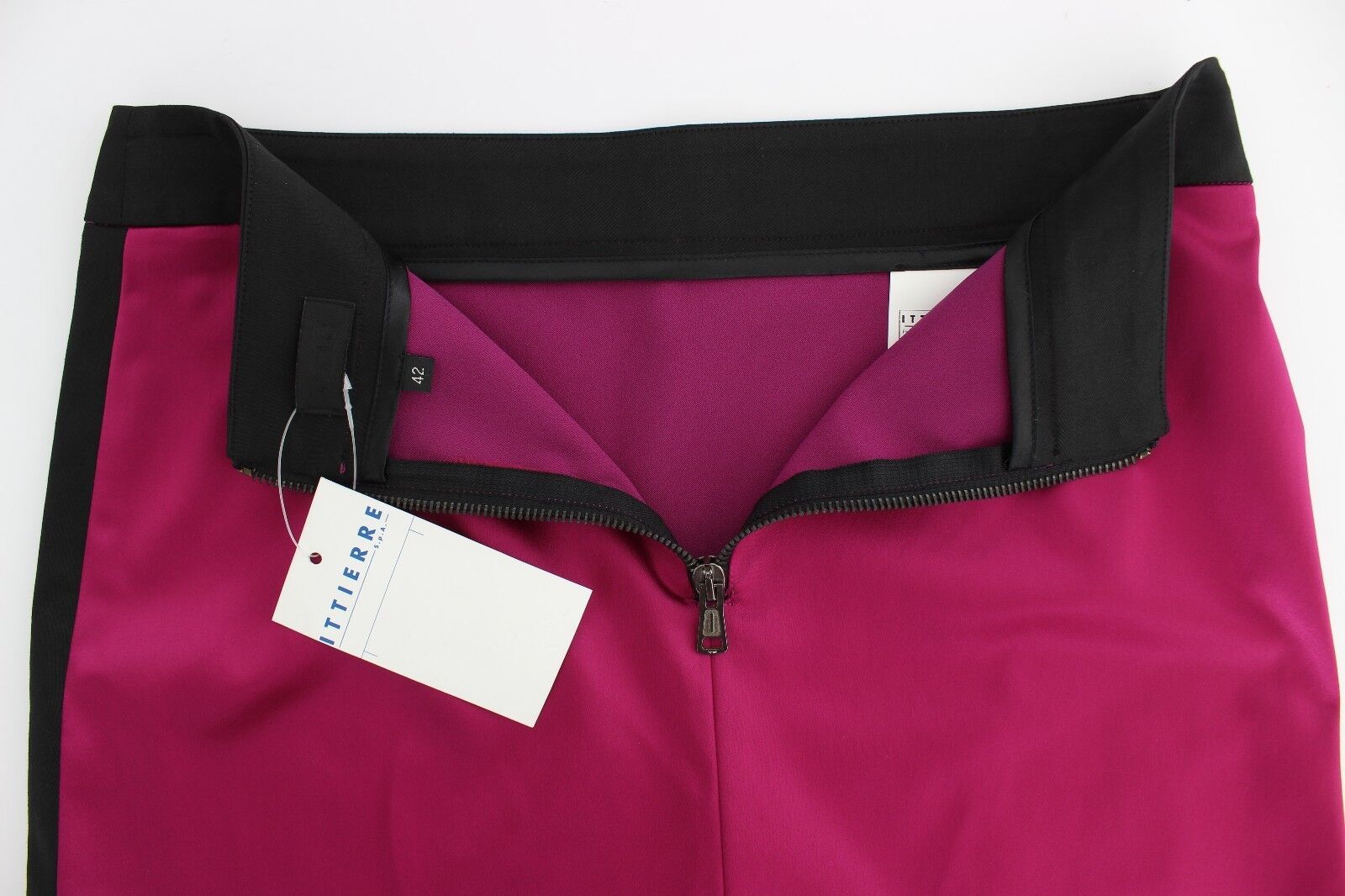 Dolce & Gabbana Eleganter Bleistiftrock in Schwarz und Pink