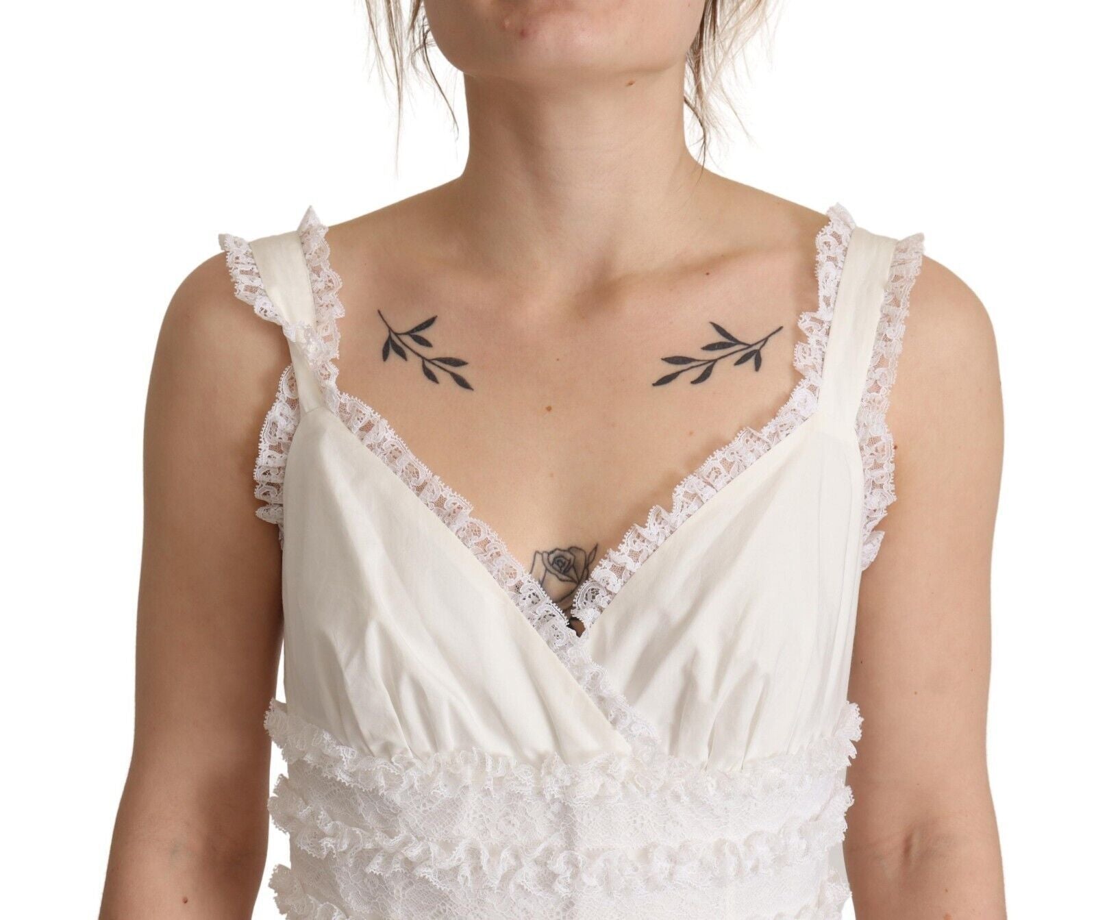 Dolce & Gabbana – Elegantes, weißes A-Linien-Maxikleid mit Stufen