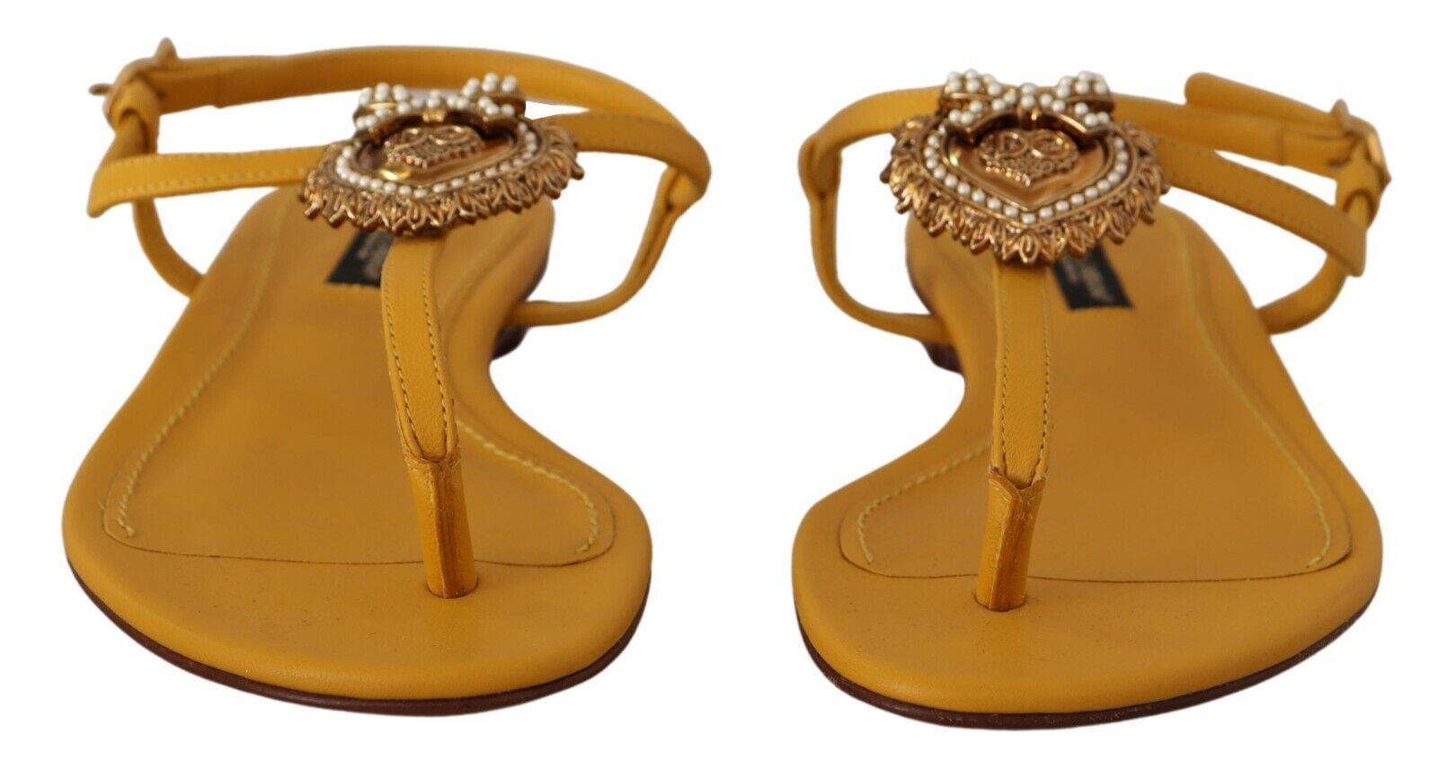 Dolce & Gabbana – Senfgelbe, flache Sandalen mit T-Riemen und Herzverzierung