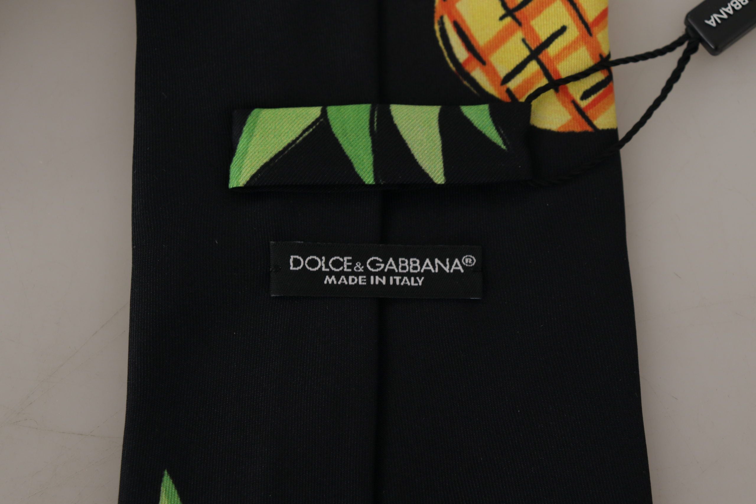 Cravată elegantă de mătase neagră Dolce & Gabbana pentru un stil sofisticat