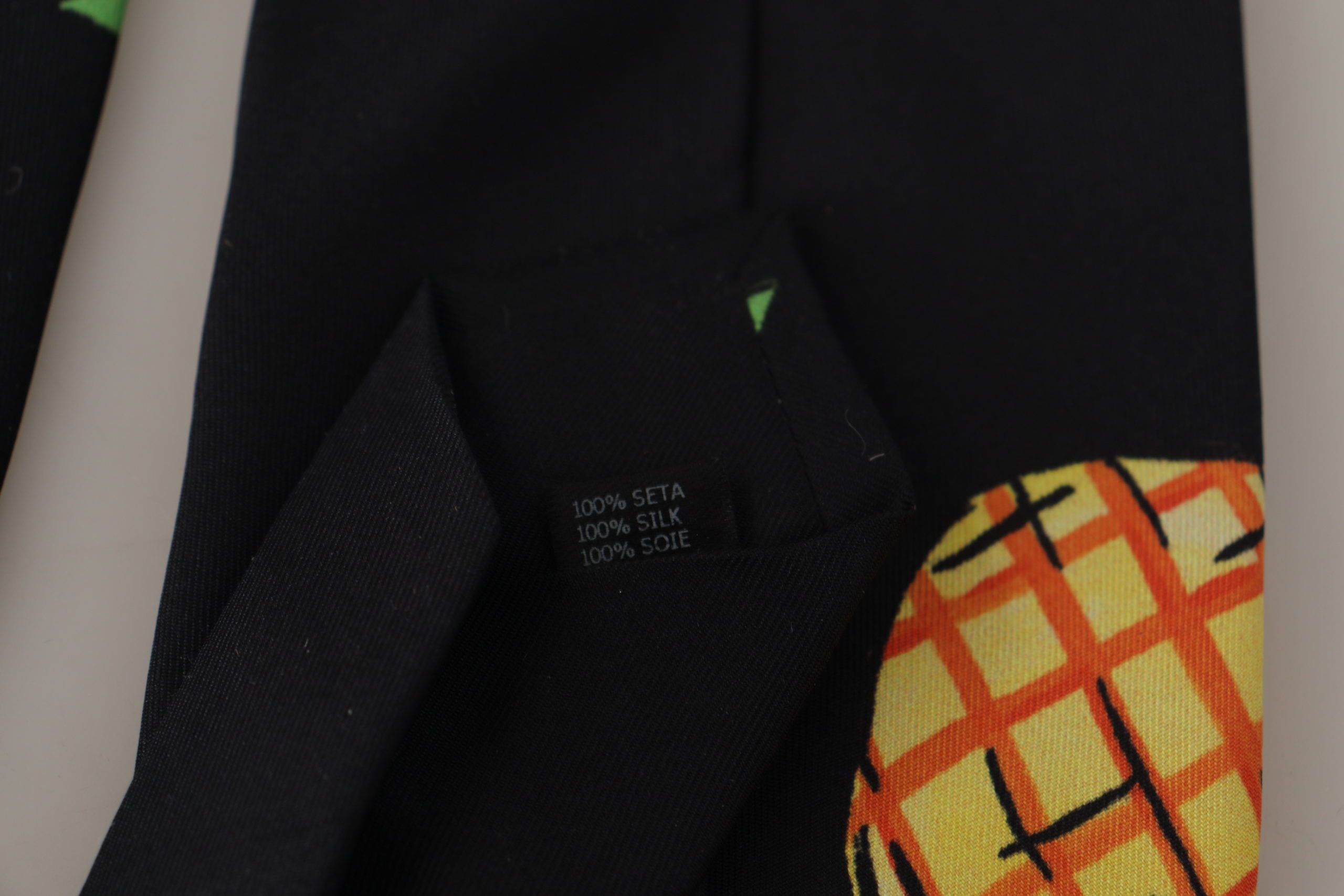 Cravată elegantă de mătase neagră Dolce & Gabbana pentru un stil sofisticat