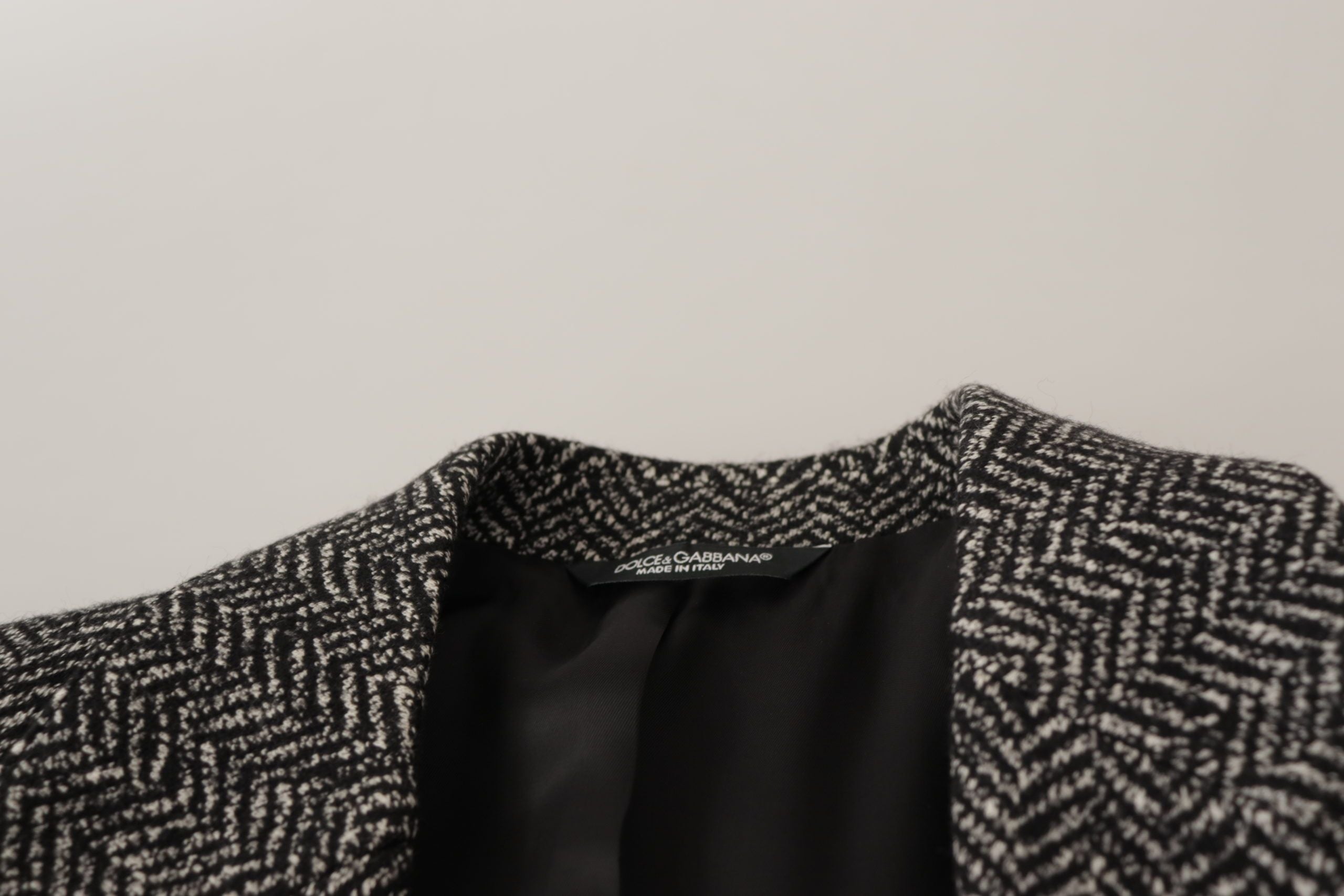 Dolce & Gabbana – Exquisite Blazerjacke in Grau mit Fischgrätenmuster