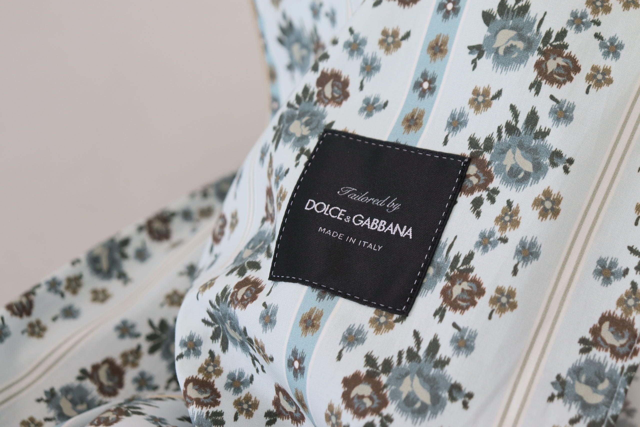 Dolce & Gabbana Jachetă elegantă din bumbac cu imprimeu floral