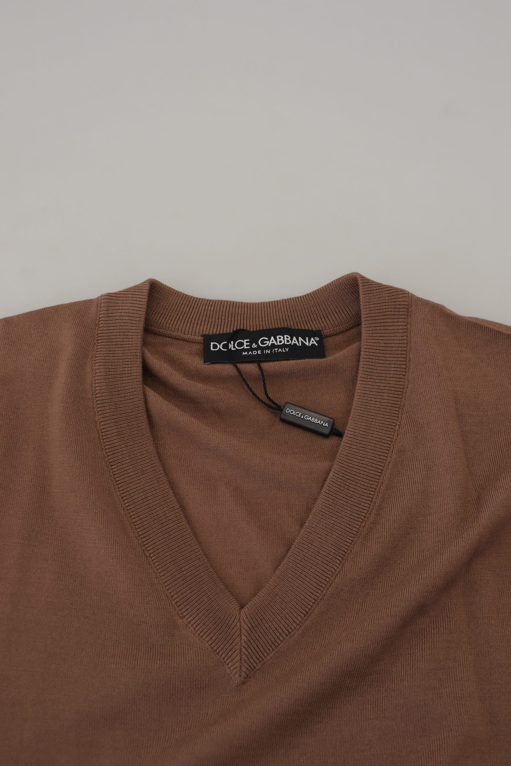 Dolce & Gabbana Eleganter Pullover aus Schurwolle mit V-Ausschnitt