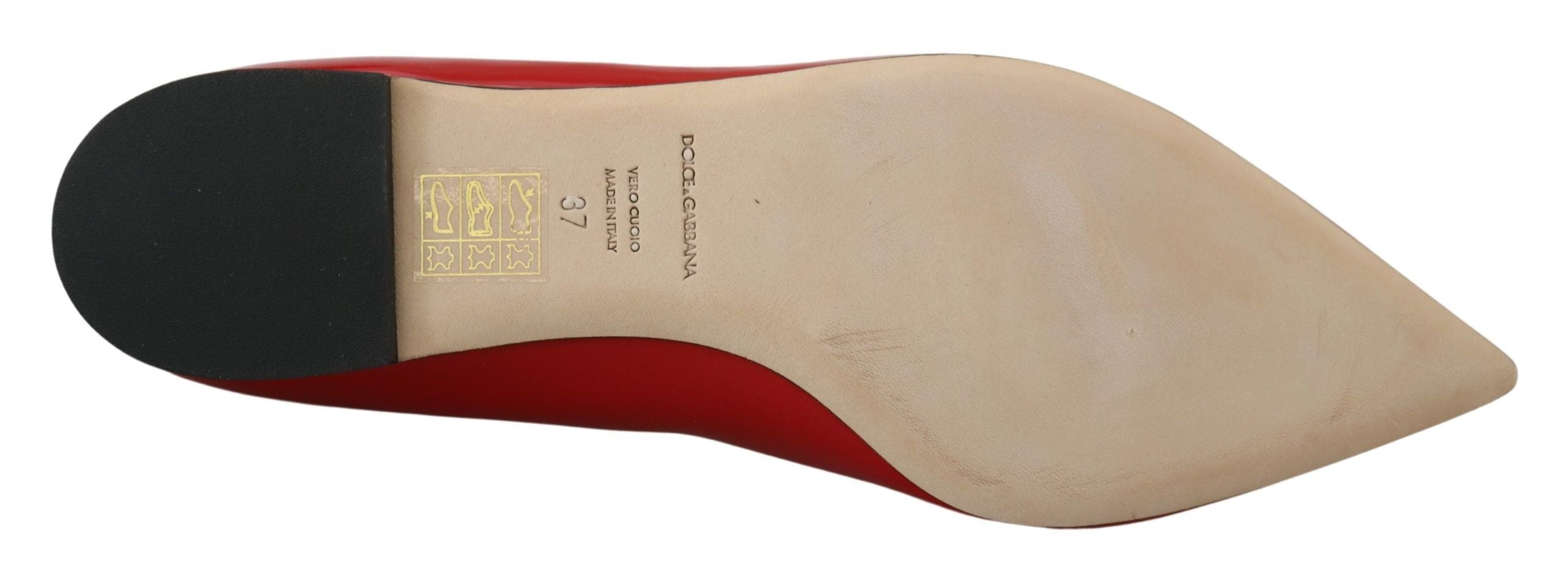Dolce & Gabbana Rote Wildleder-Loafer mit Kristallen – Exquisite Eleganz