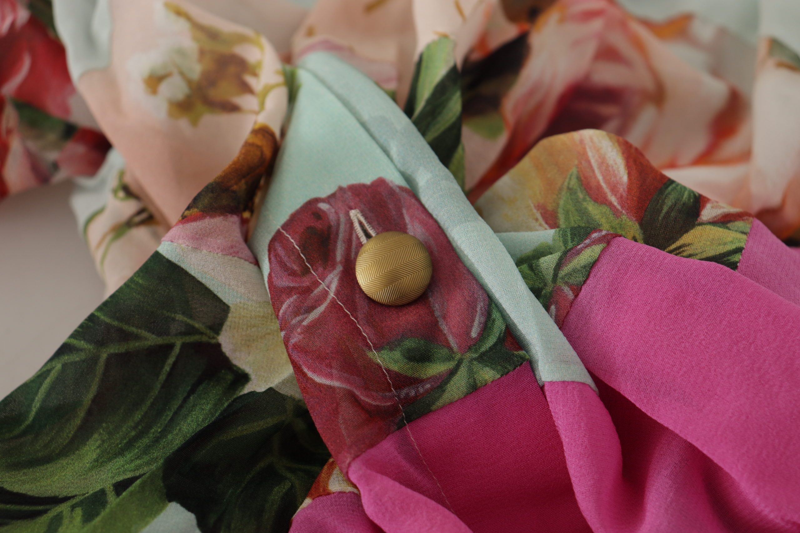 Bluză elegantă din mătase cu imprimeu floral Dolce & Gabbana