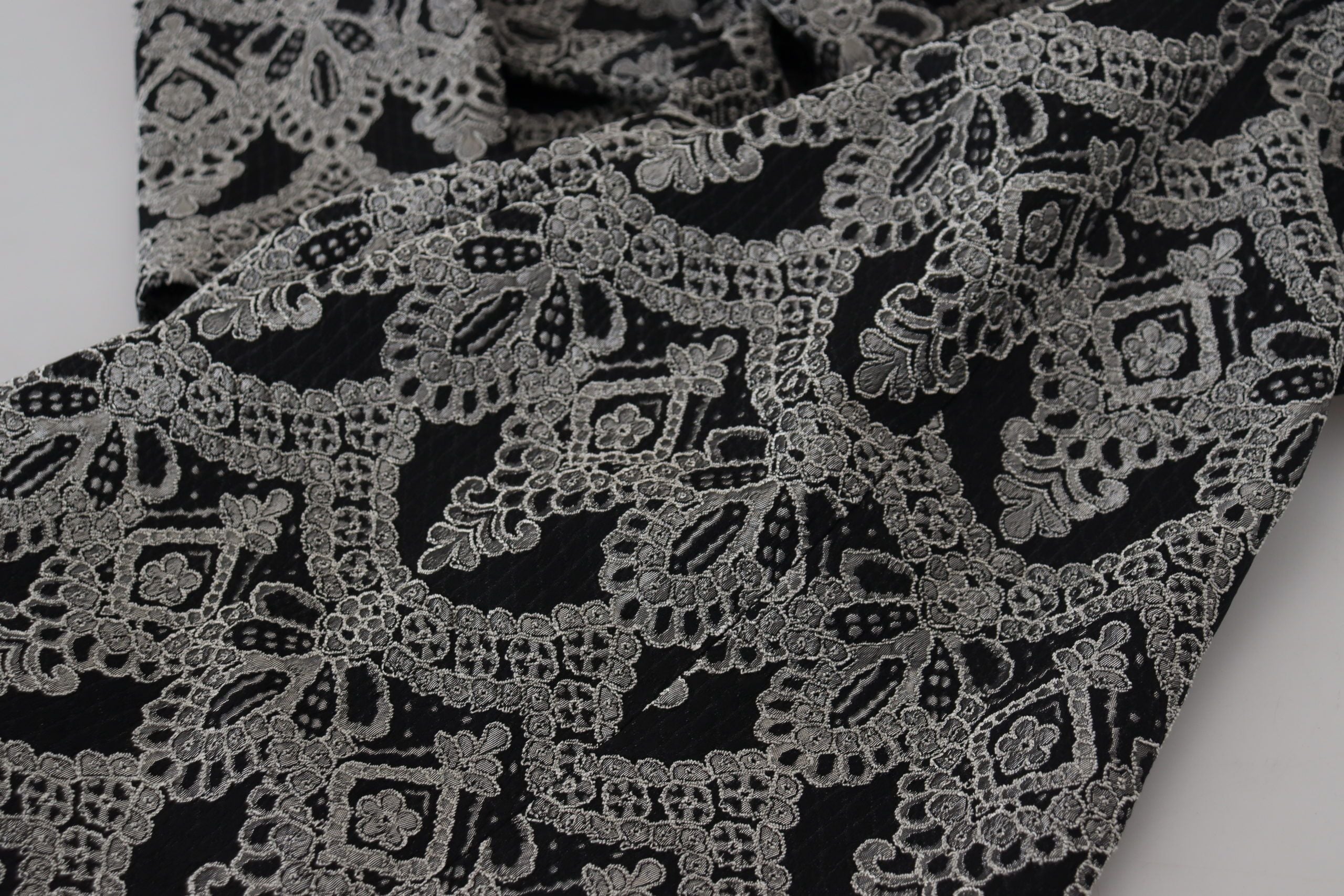 Rochie elegantă Dolce & Gabbana, model jacquard, mulată, tip mânecă scurtă