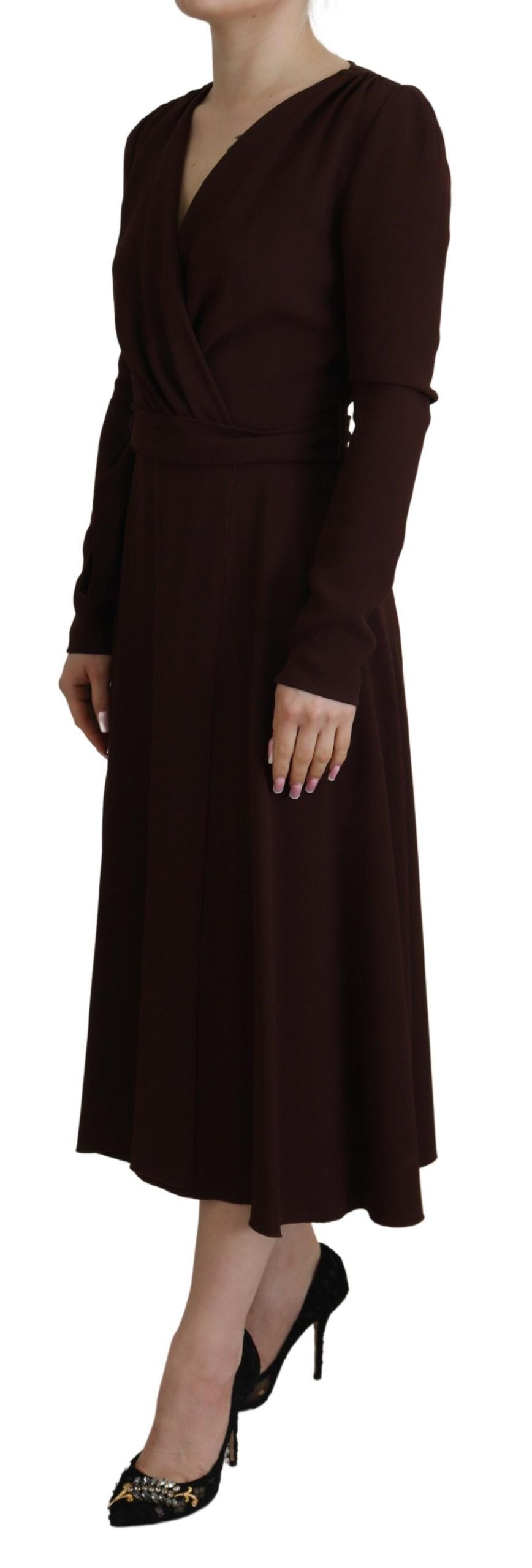 Rochie elegantă Dolce & Gabbana maro cu mânecă lungă, înfășurată în stil weave