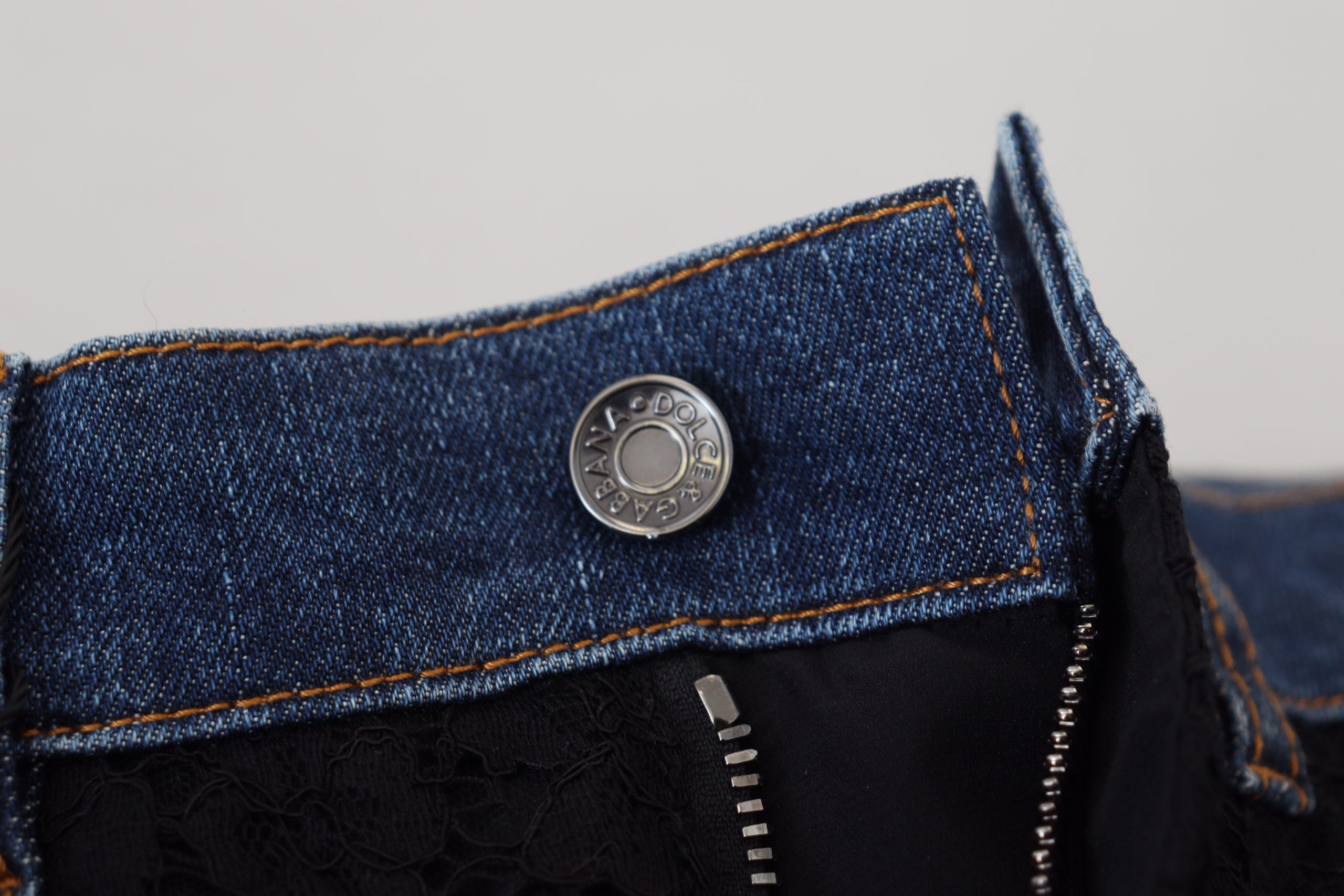 Dolce & Gabbana Bluză elegantă cu dantelă florală în față din denim