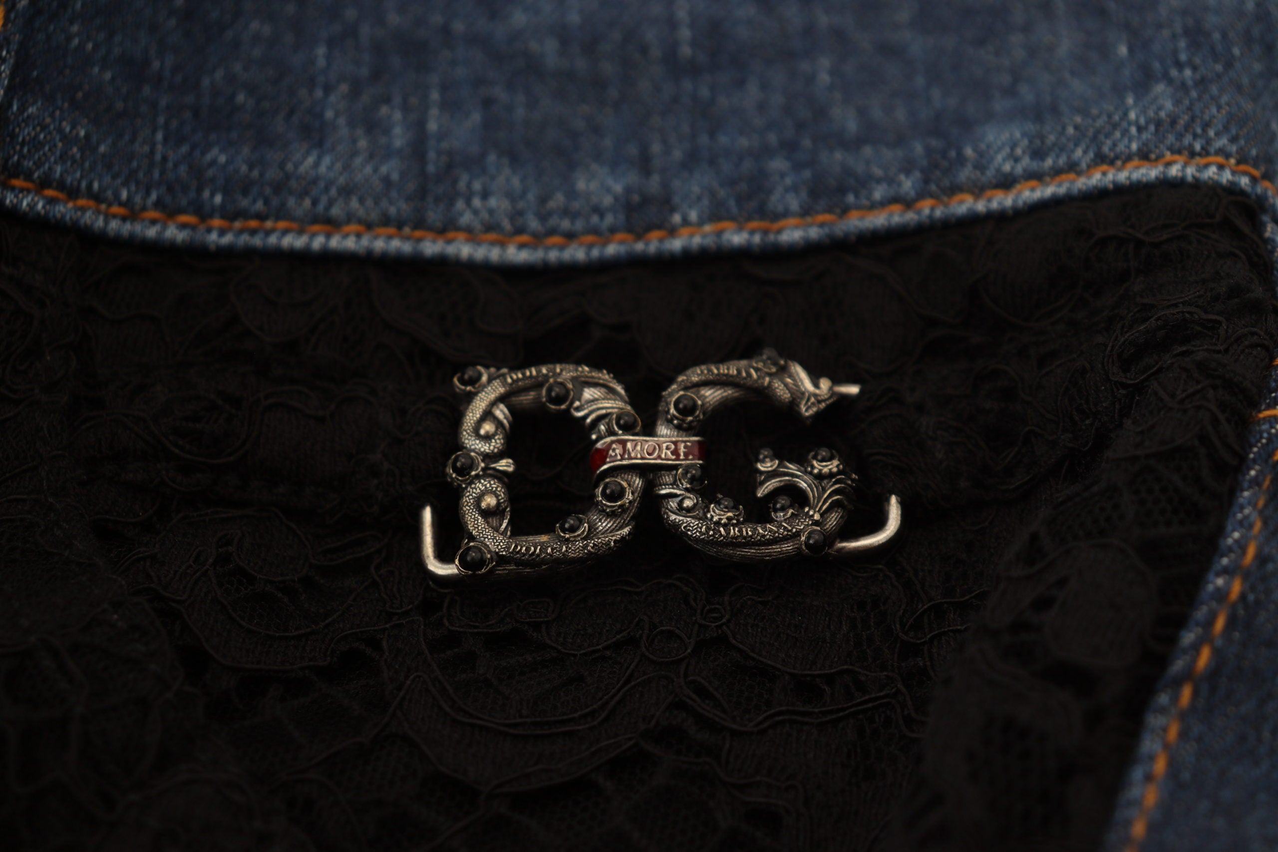 Dolce & Gabbana Bluză elegantă cu dantelă florală în față din denim