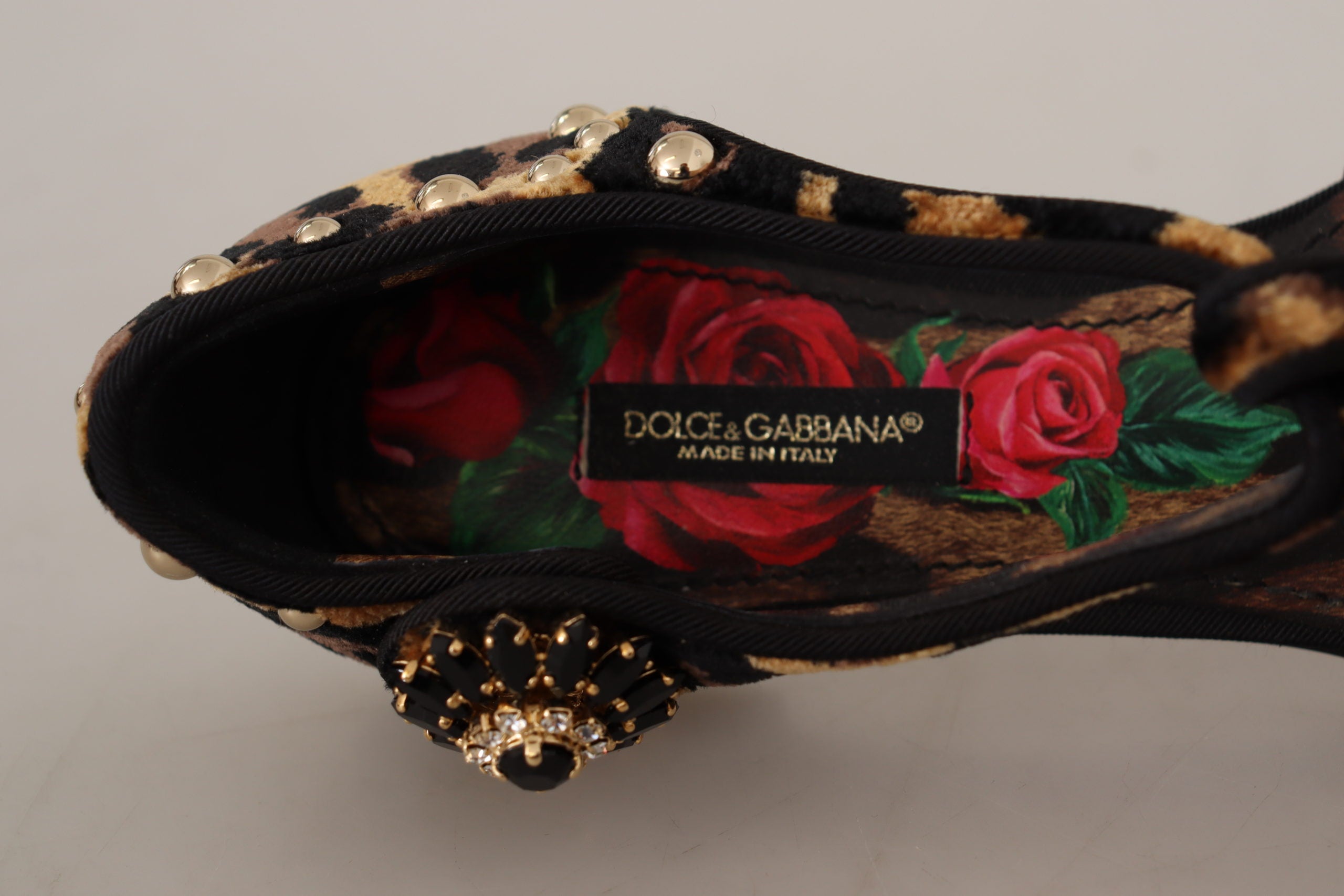 Dolce & Gabbana – Sandalen mit T-Riemen und Leopardenmuster und Blumenverzierung