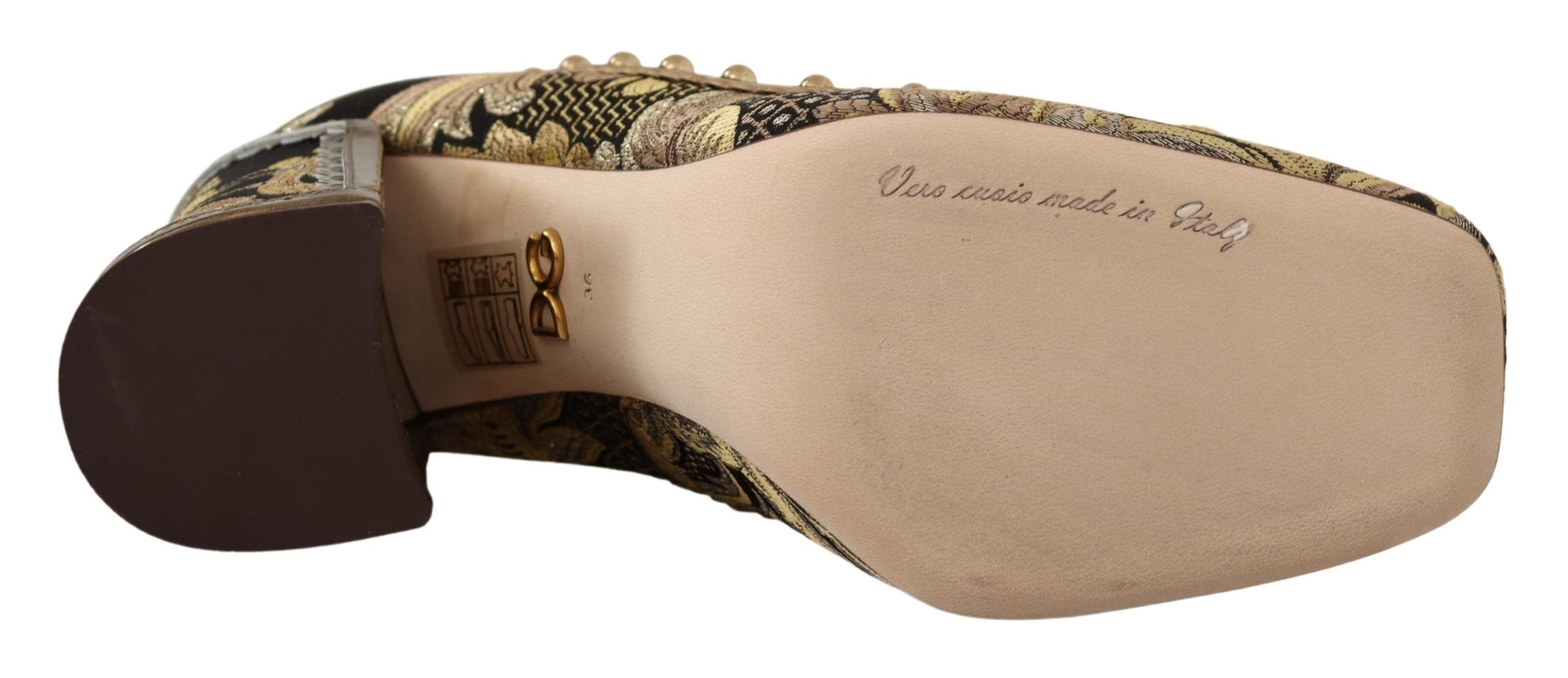 Dolce & Gabbana Elegante Pumps aus goldenem Jacquardbrokat