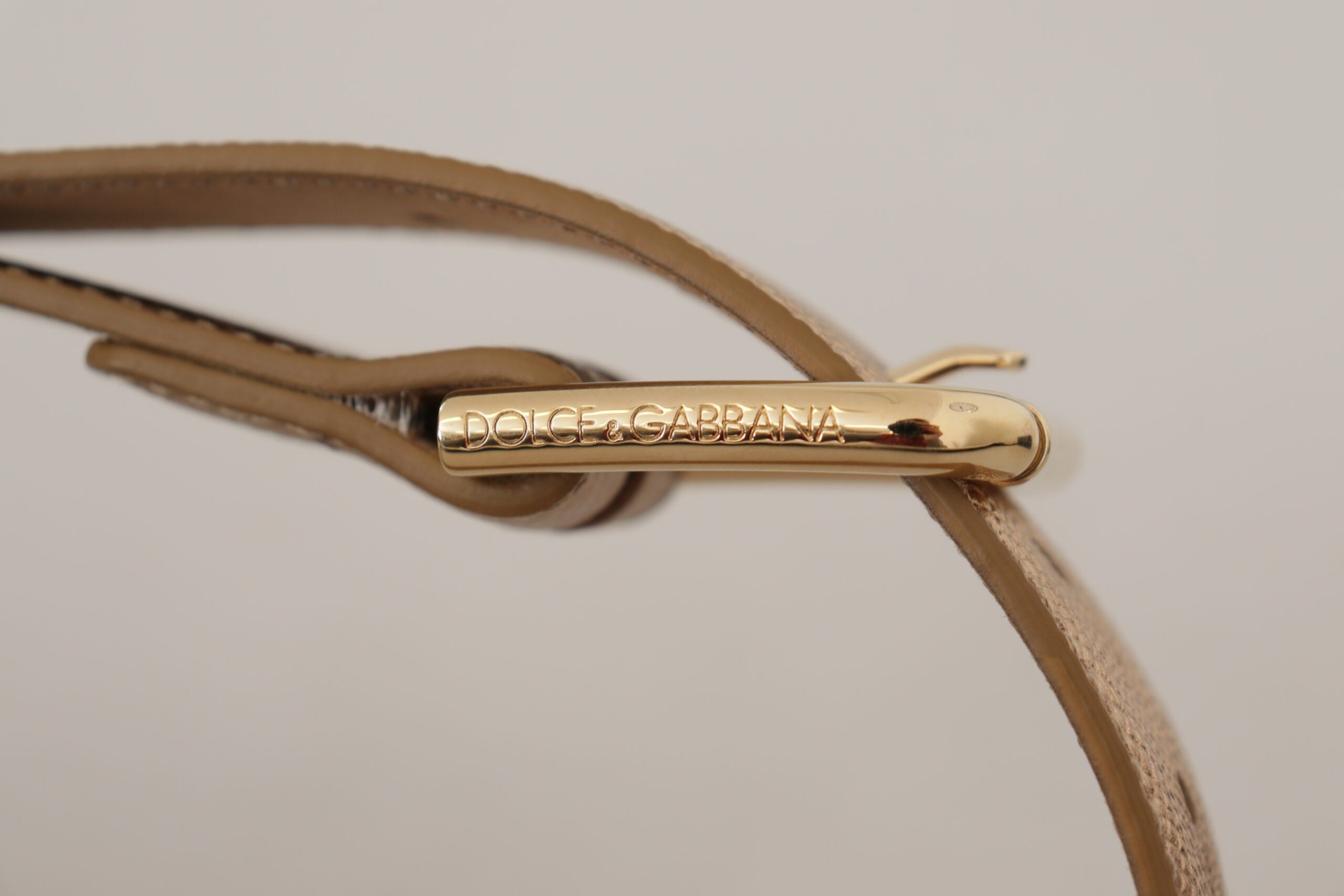 Curea Dolce & Gabbana Chic din piele aurie roz cu cataramă cu logo
