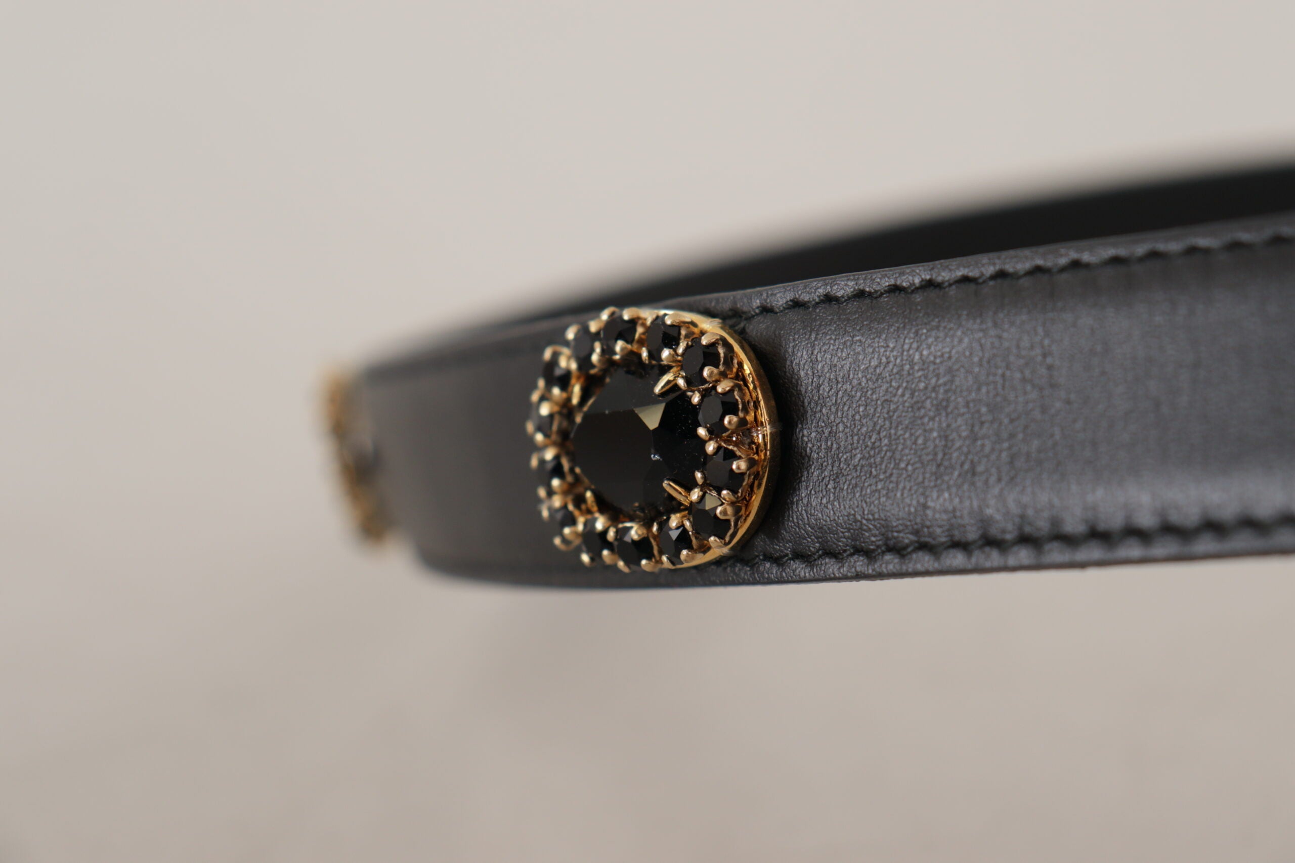 Dolce & Gabbana Eleganter schwarzer Ledergürtel mit Logo