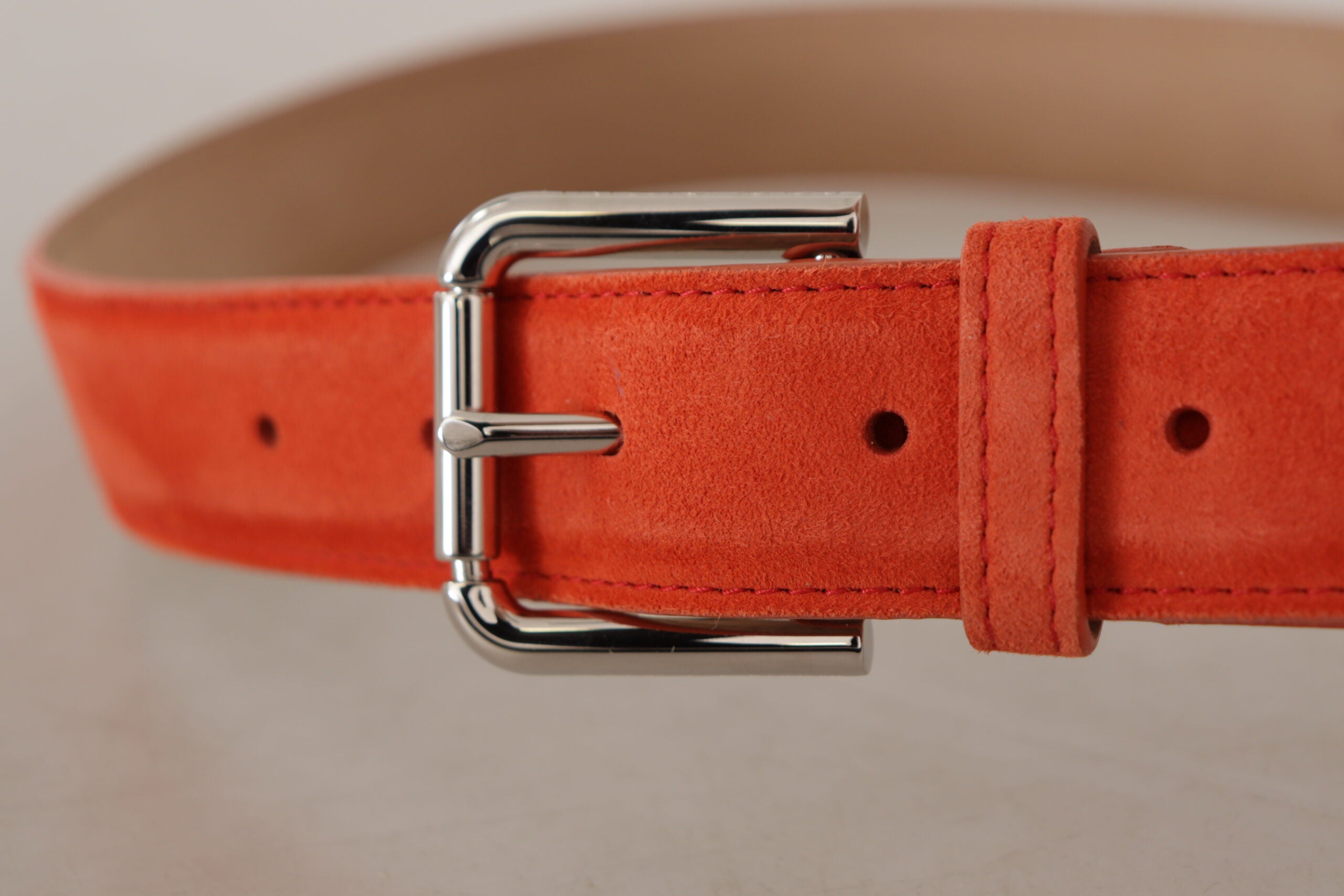 Dolce & Gabbana – Eleganter Wildledergürtel in leuchtendem Orange