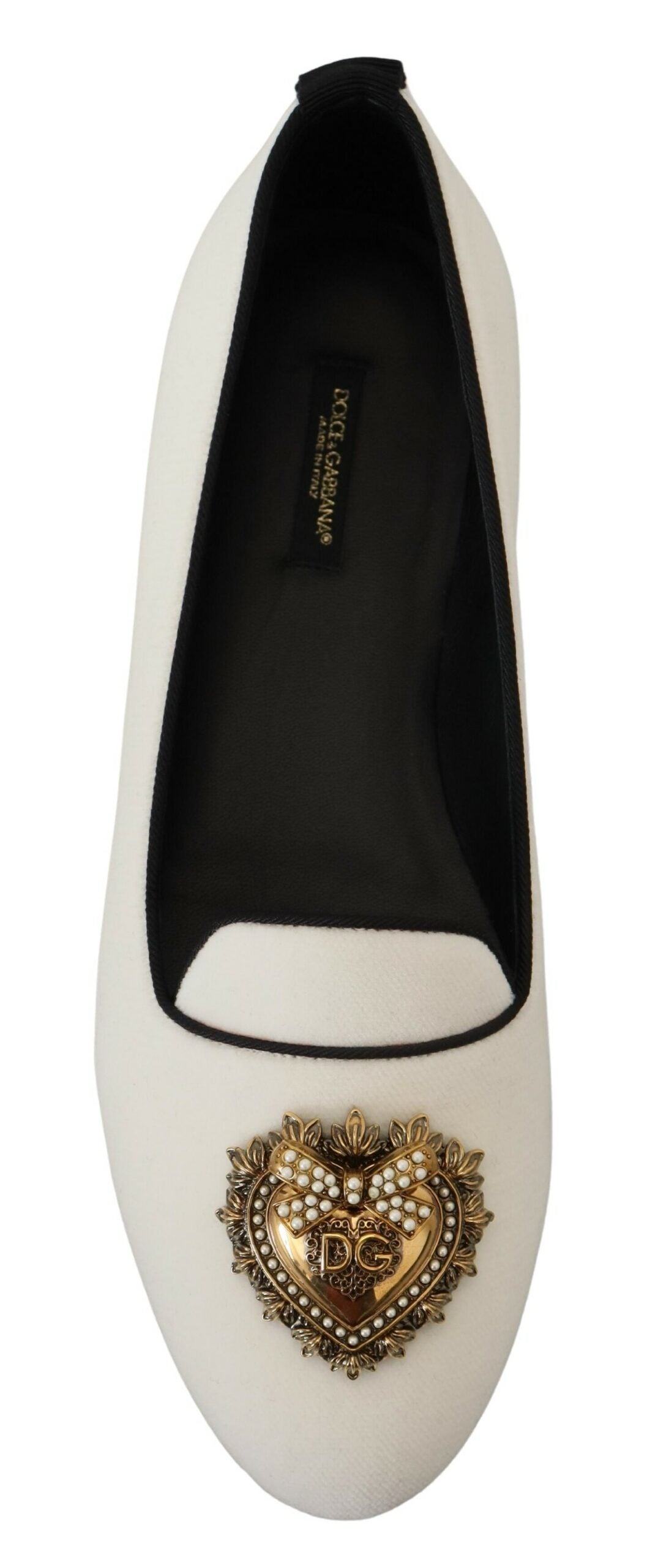 Dolce & Gabbana – Elegante Loafer aus weißem Samt mit goldenem Herzdetail