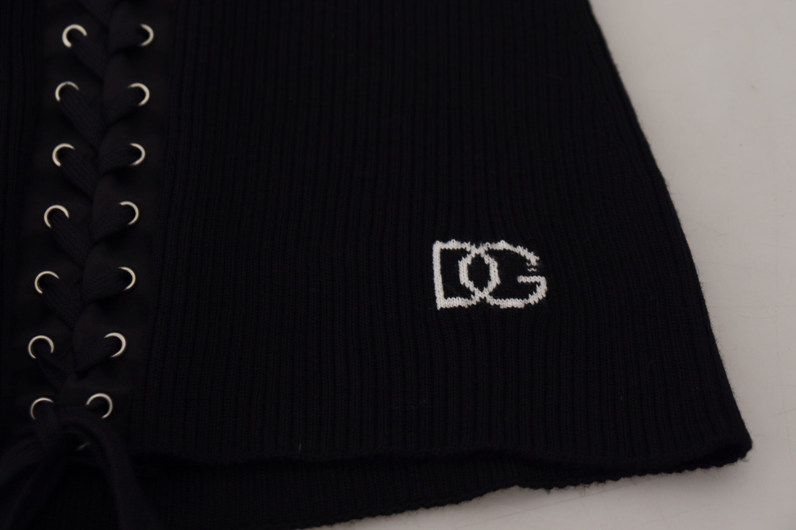 Dolce & Gabbana – Eleganter schwarzer Slim-Fit-Pullover zum Binden