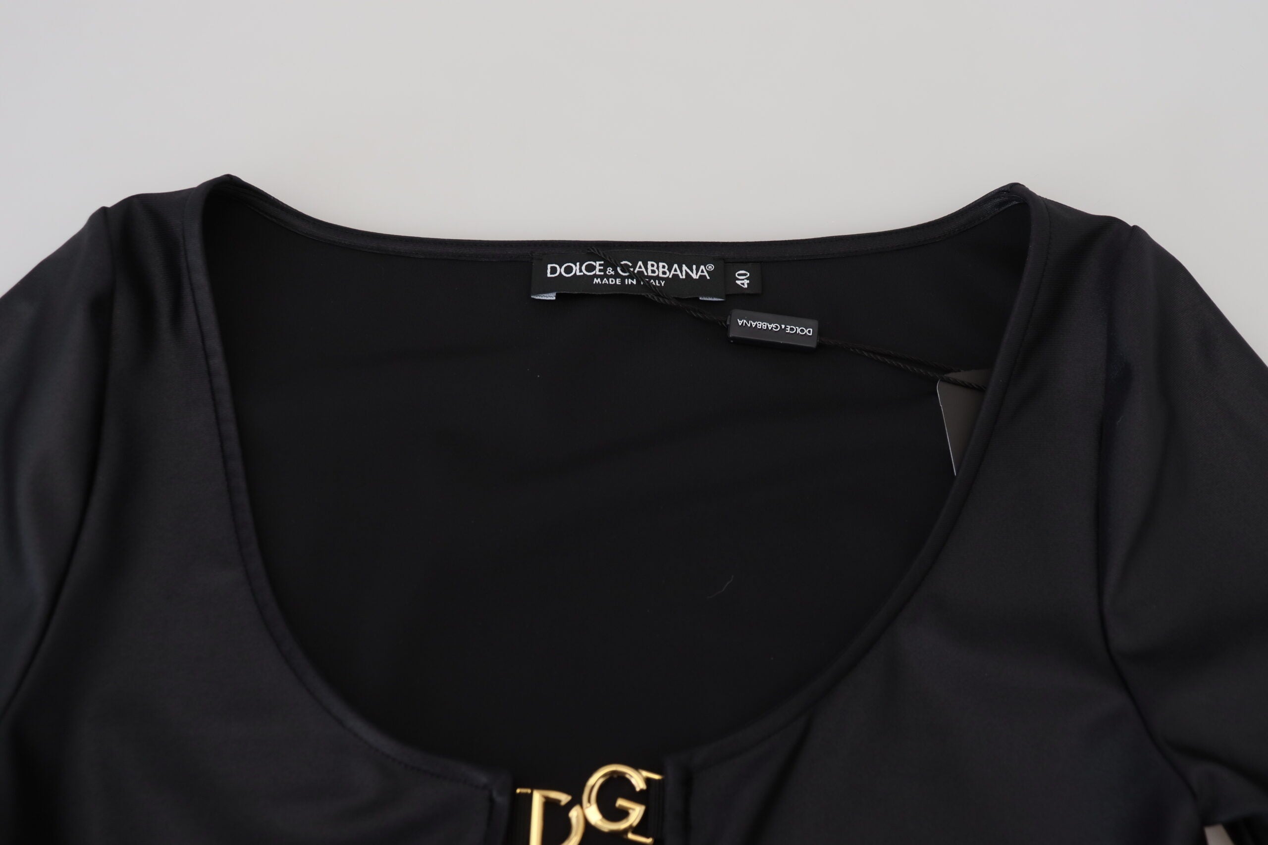 Dolce & Gabbana – Elegantes schwarzes Top mit 3/4-Ärmeln und goldenen Details
