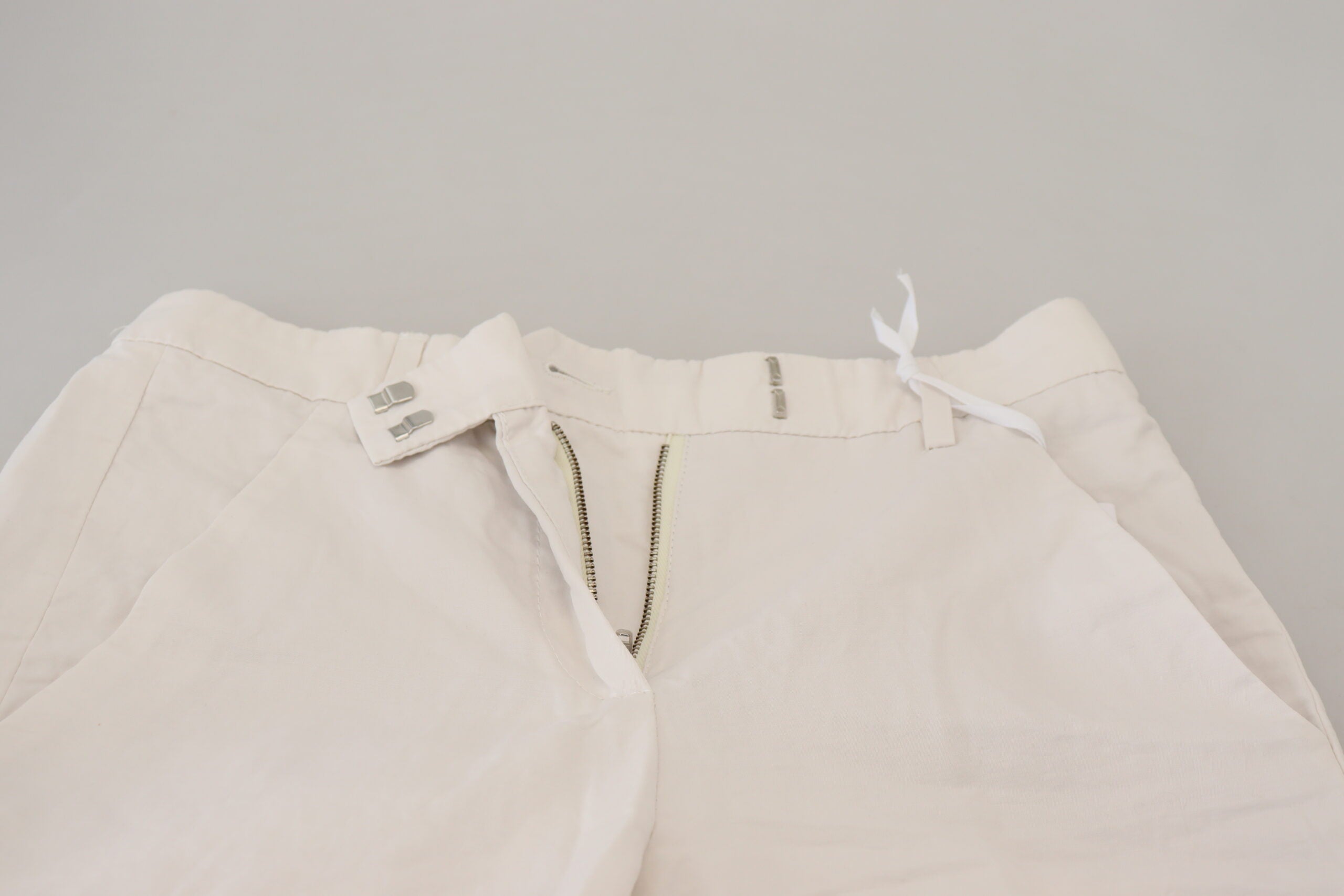 Dondup Elegante, hoch taillierte, konische weiße Hose