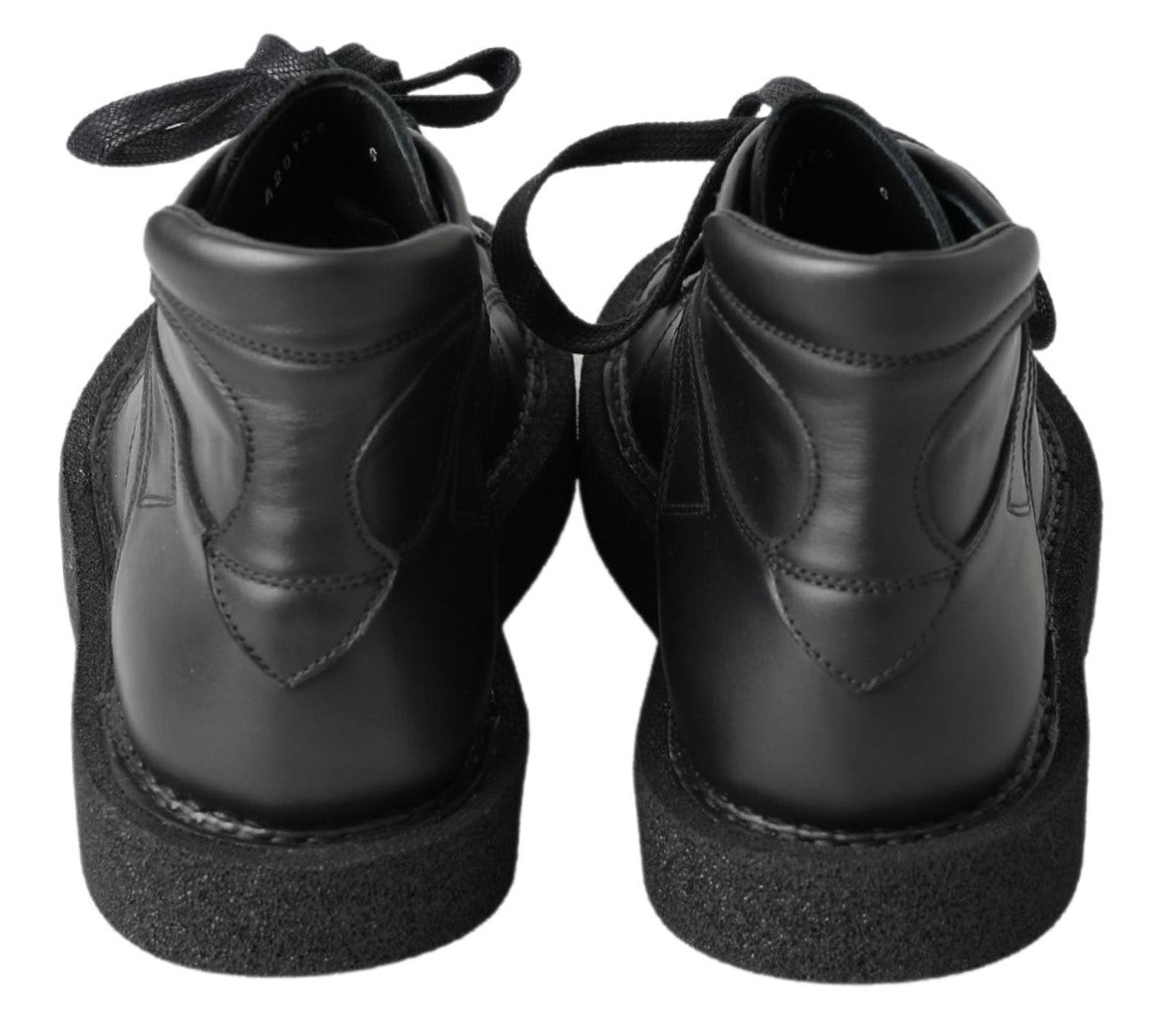 Dolce & Gabbana Elegante Stiefeletten mit silbernem Kettendetail