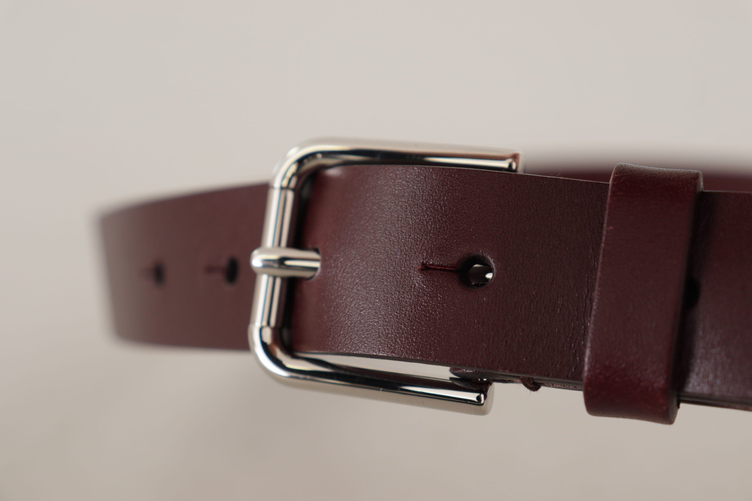 Curea Dolce & Gabbana Maroon Luxe din piele cu cataramă metalică