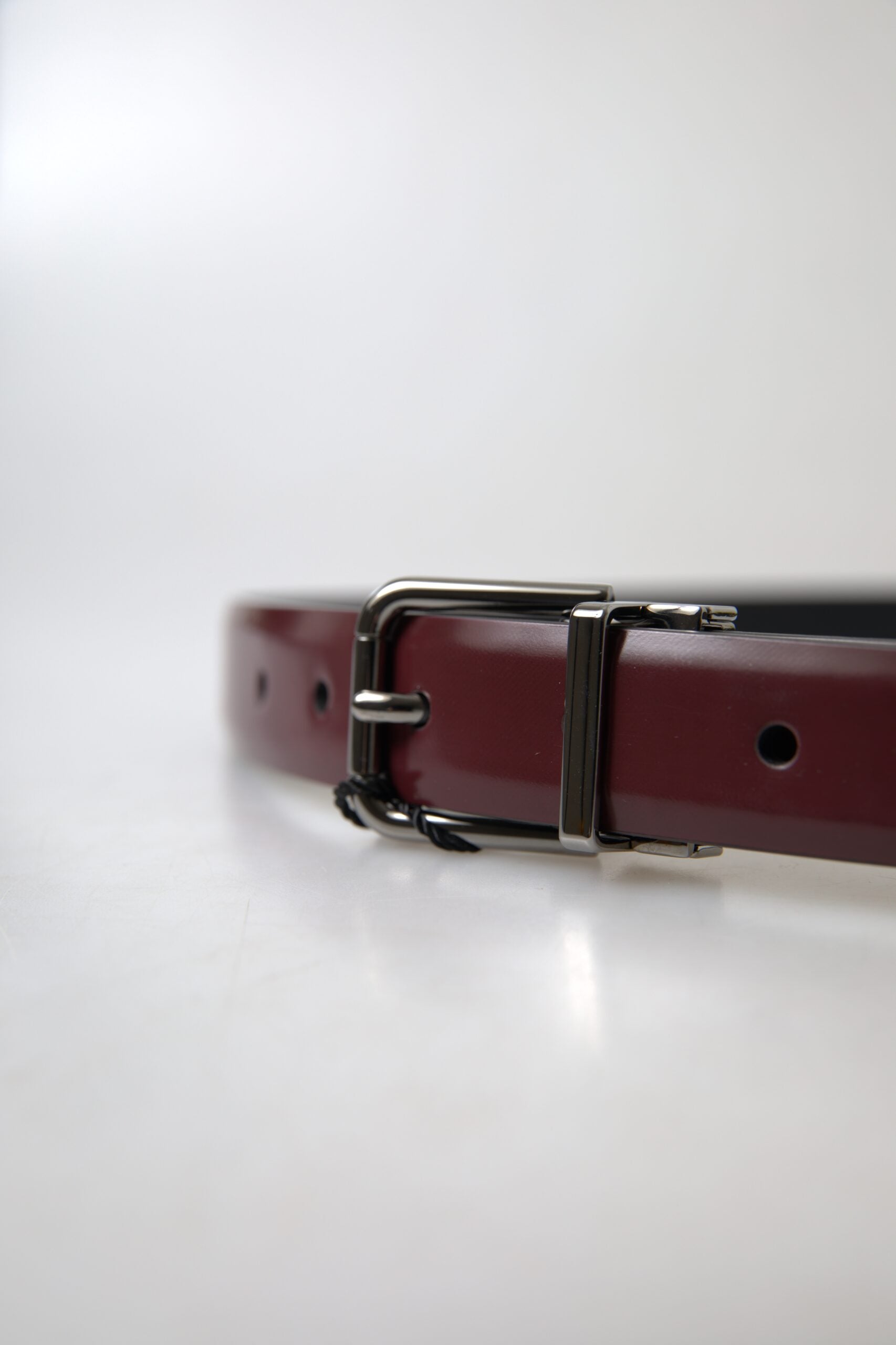 Curea elegantă din piele Dolce & Gabbana Bordeaux cu cataramă metalică