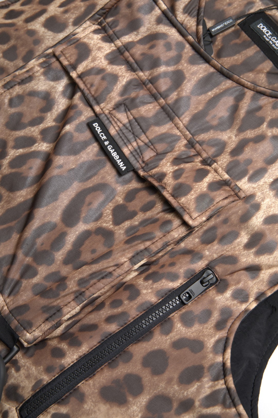Dolce & Gabbana Seidenweste mit Leopardenmuster, exklusive Sportbekleidung