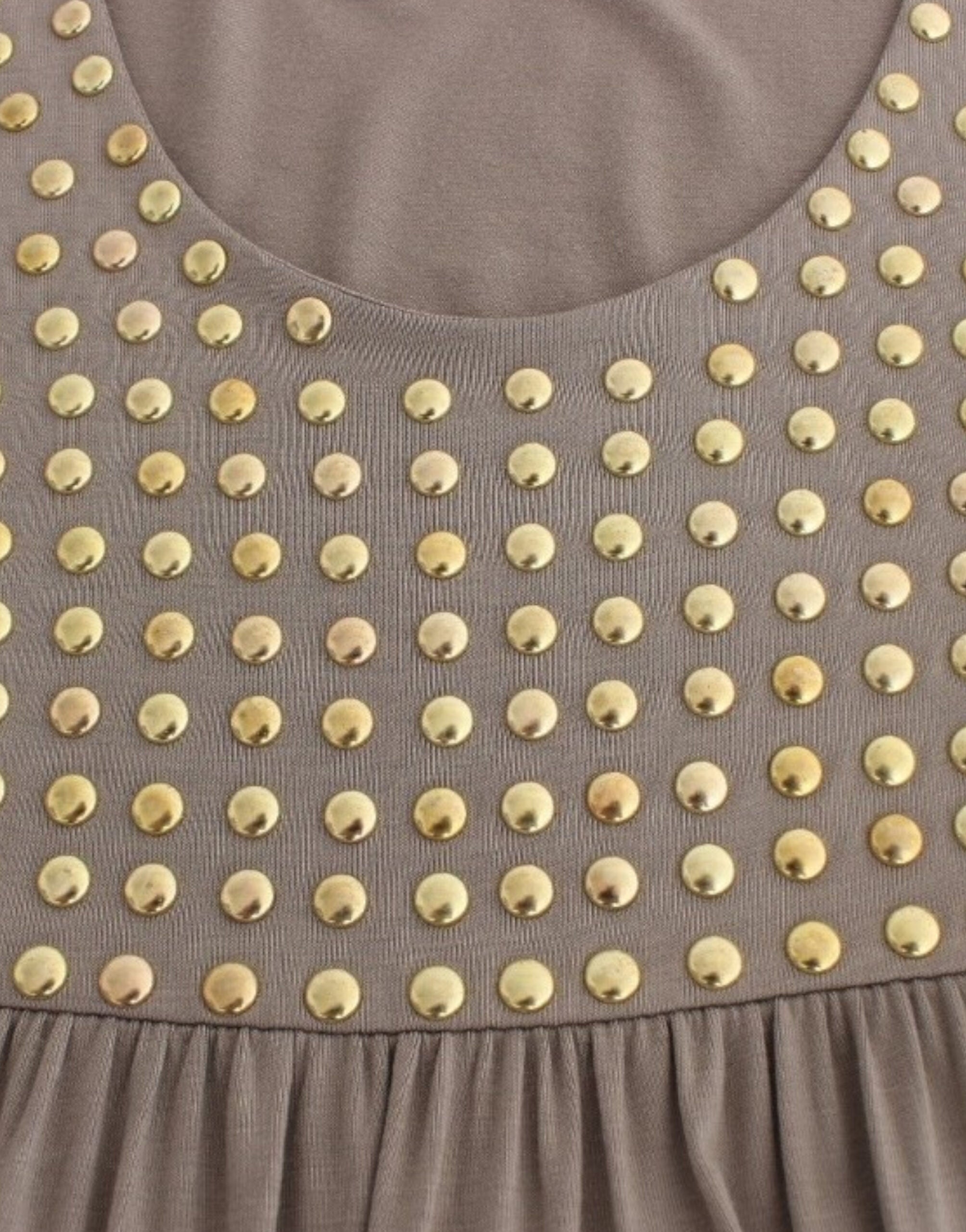 Knielanges Etuikleid mit Nieten von Roccobarocco in Beige