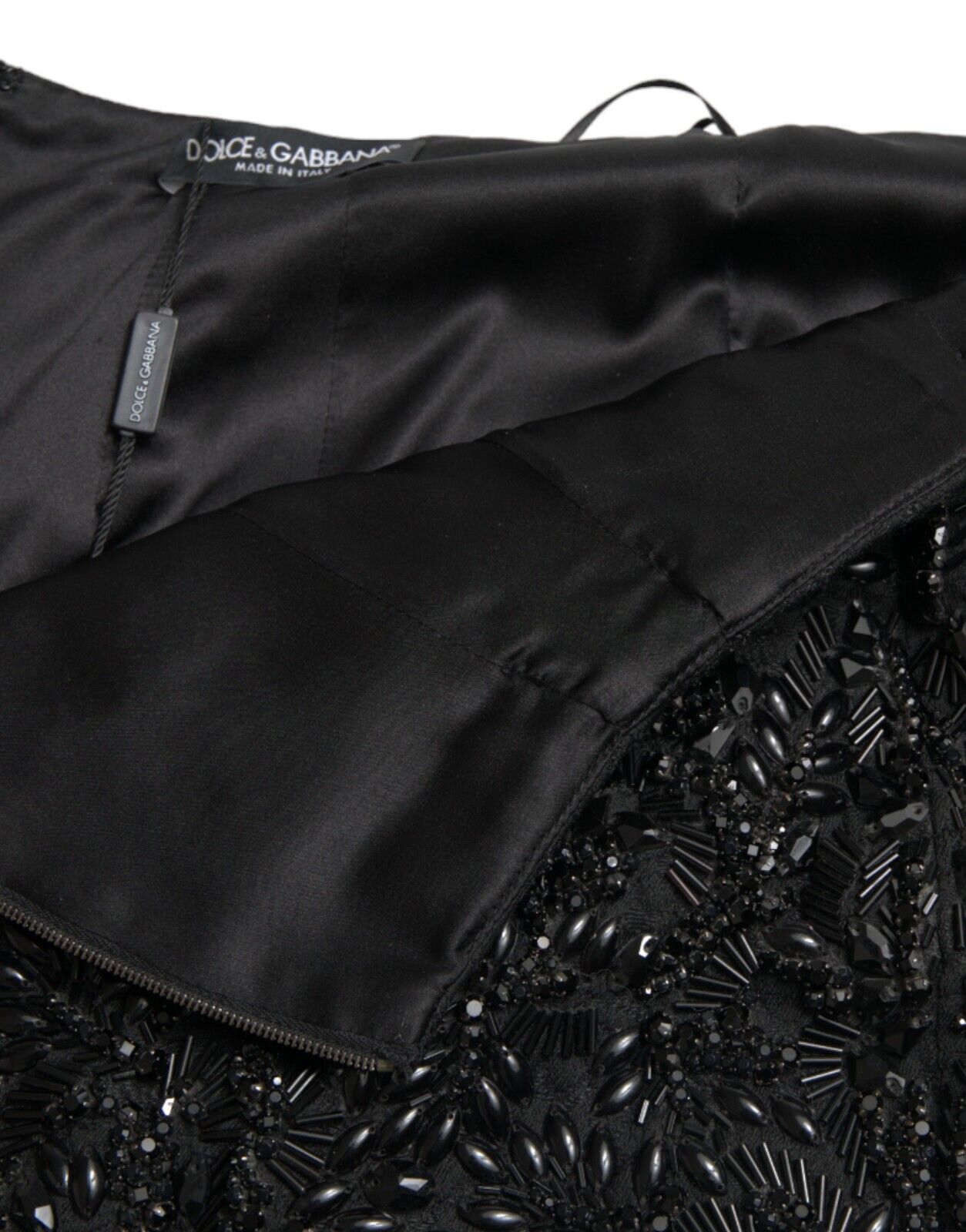 Dolce & Gabbana Schwarzer Runway-Rock mit Kristallverzierung