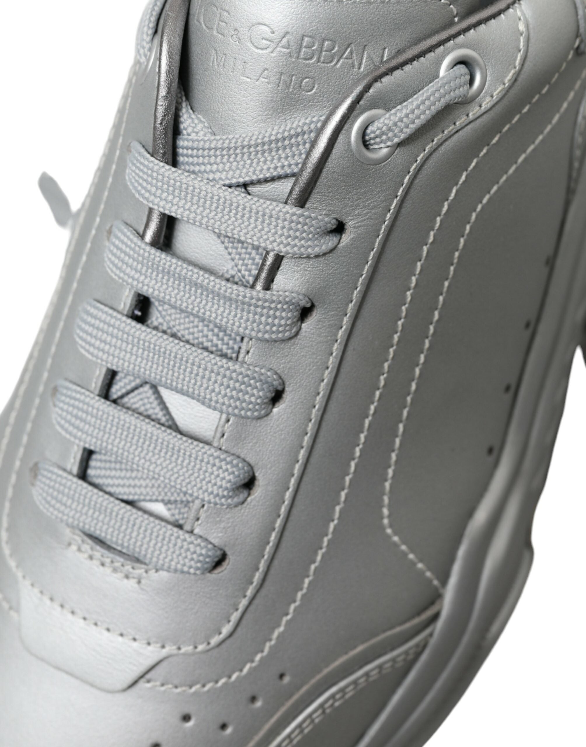Dolce & Gabbana Elegante silberne Sneakers aus Kalbsleder
