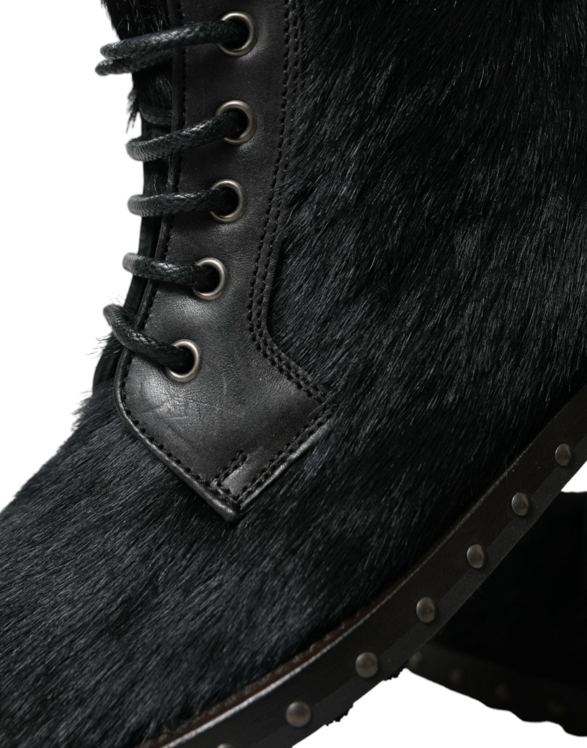 Dolce & Gabbana Elegante schwarze Schnürstiefel aus Kalbsleder