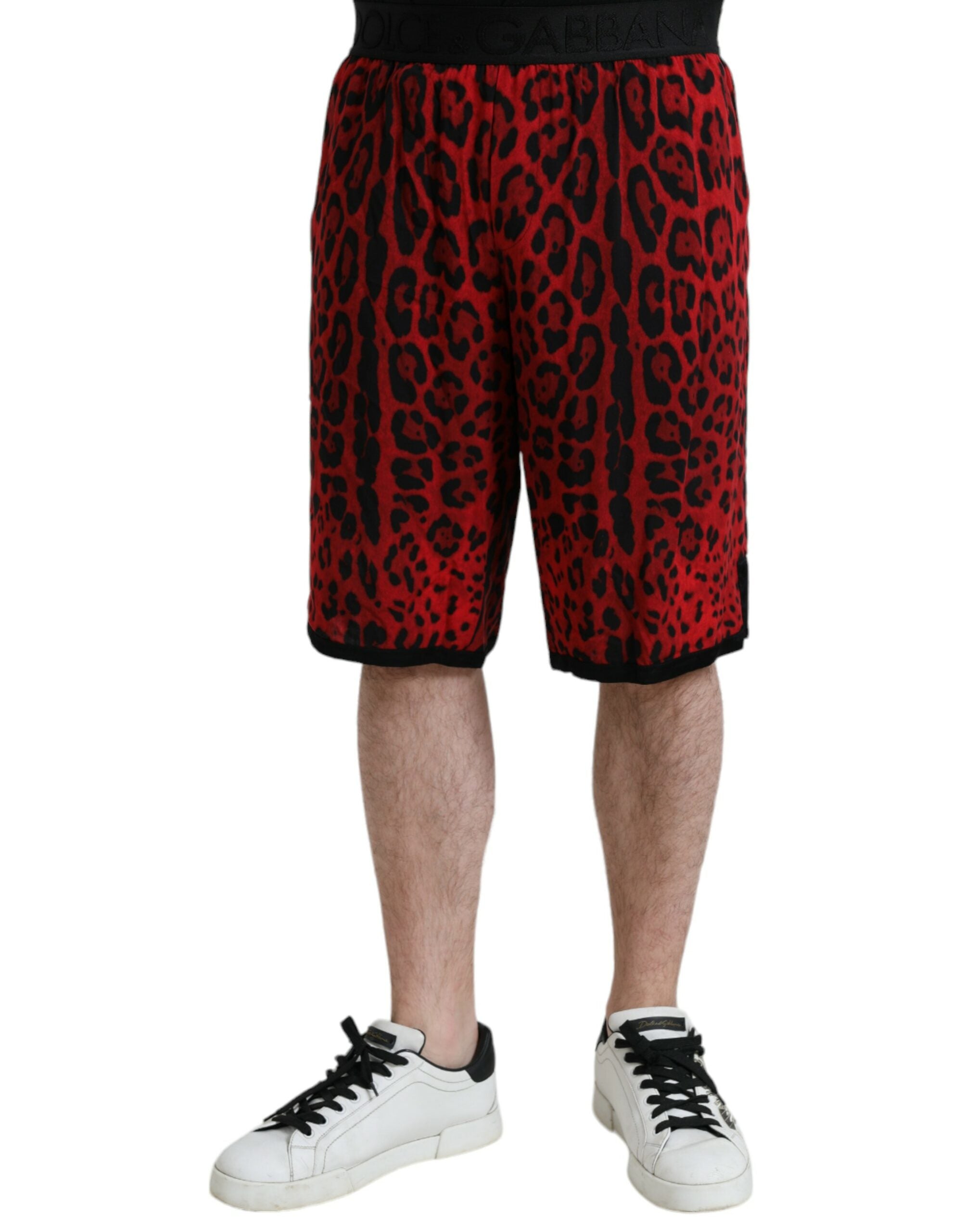 Dolce & Gabbana – Bermudashorts aus Viskose mit rotem Leopardenmuster