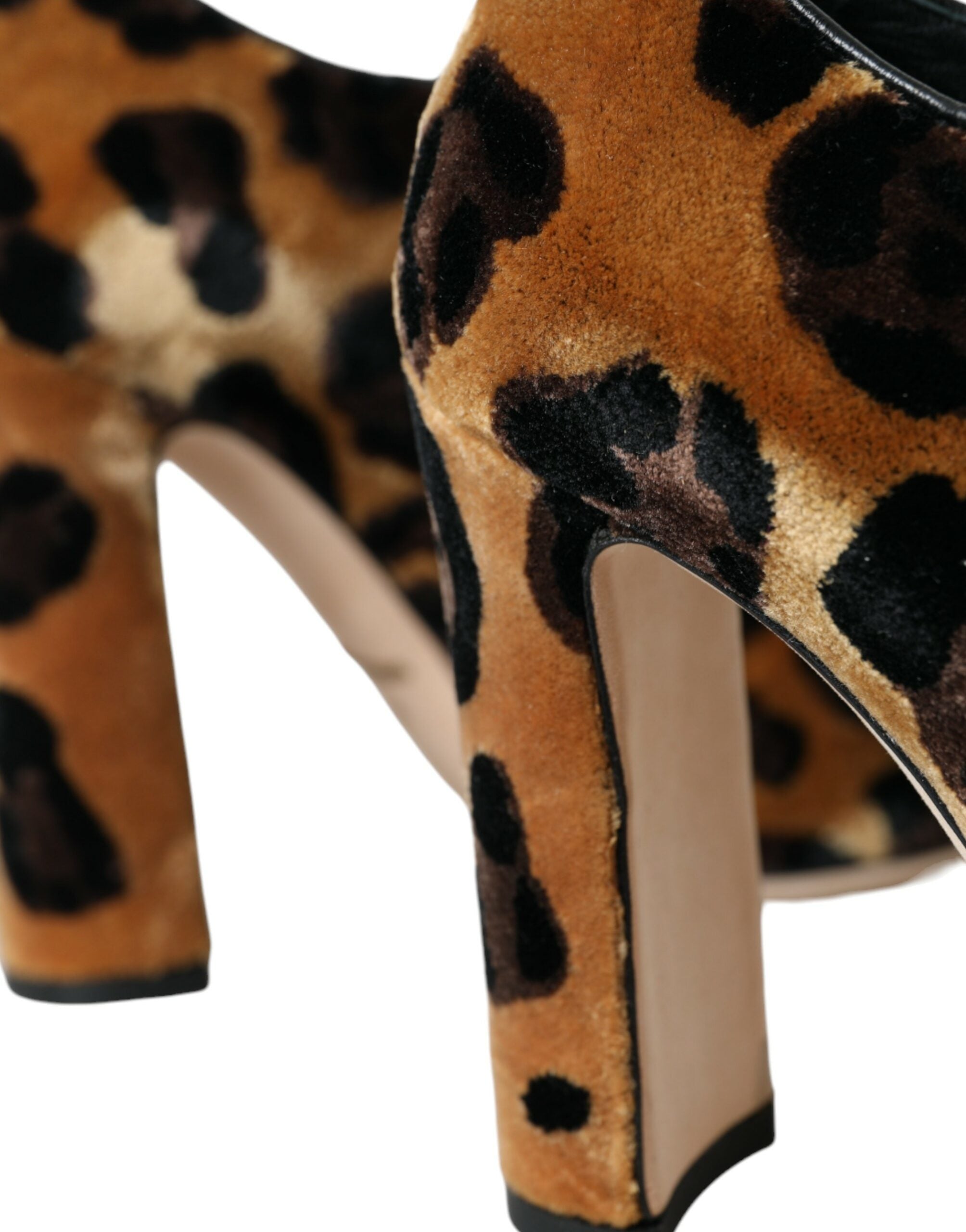 Dolce & Gabbana – Braune Stiefeletten mit Leopardenmuster und Schnürung