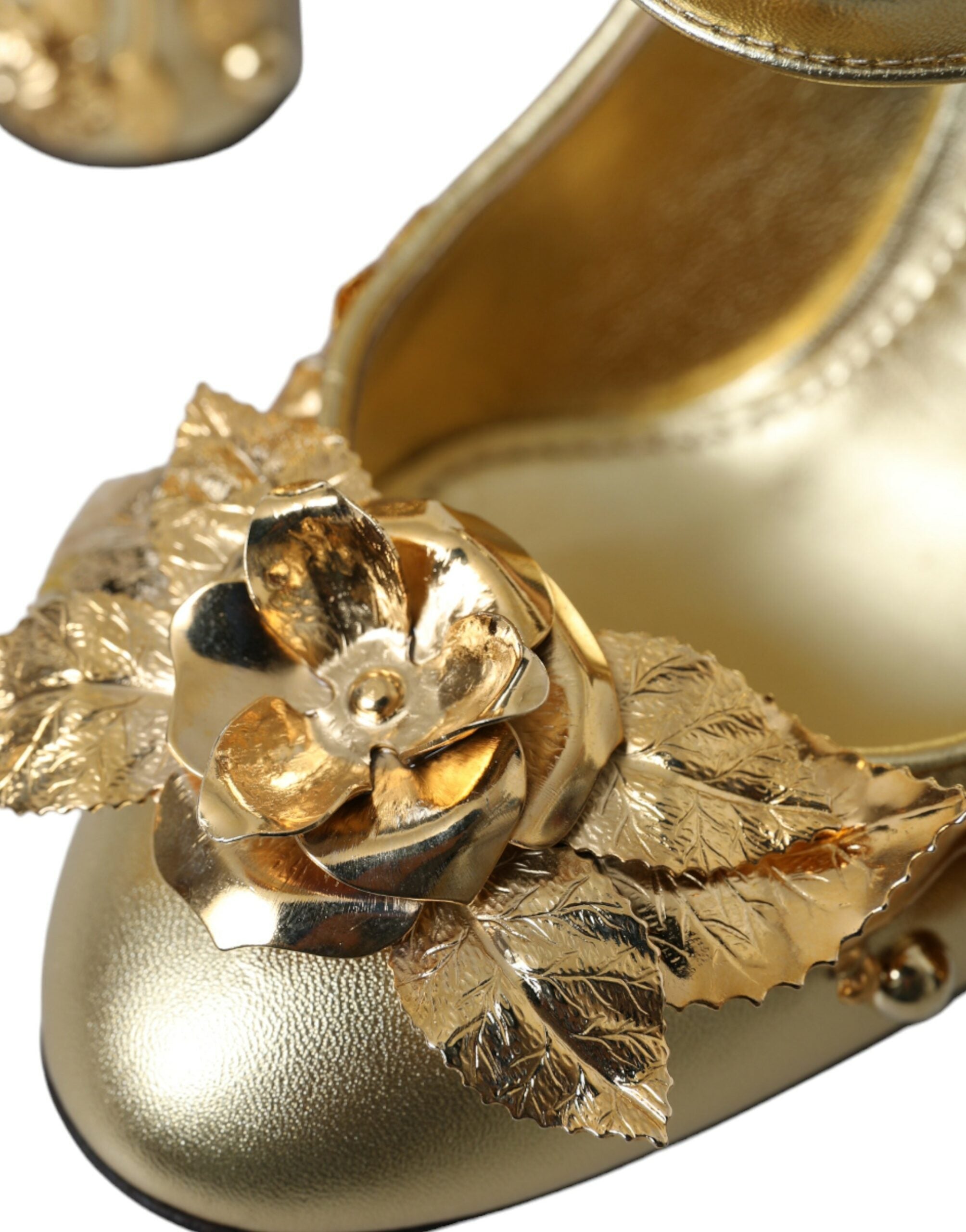 Dolce & Gabbana – Mary Janes-Pumps aus goldenem Leder mit Kristallen