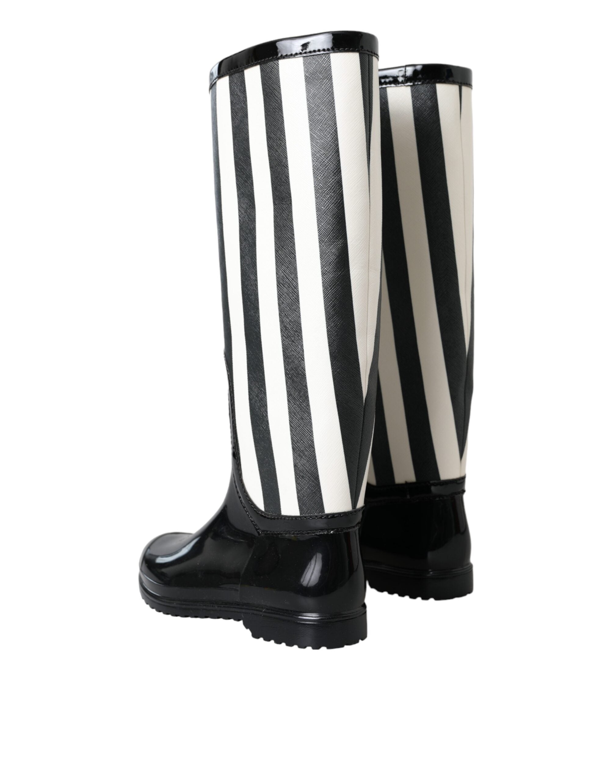 Dolce & Gabbana – Kniehohe, flache Stiefel aus schwarzem Gummi