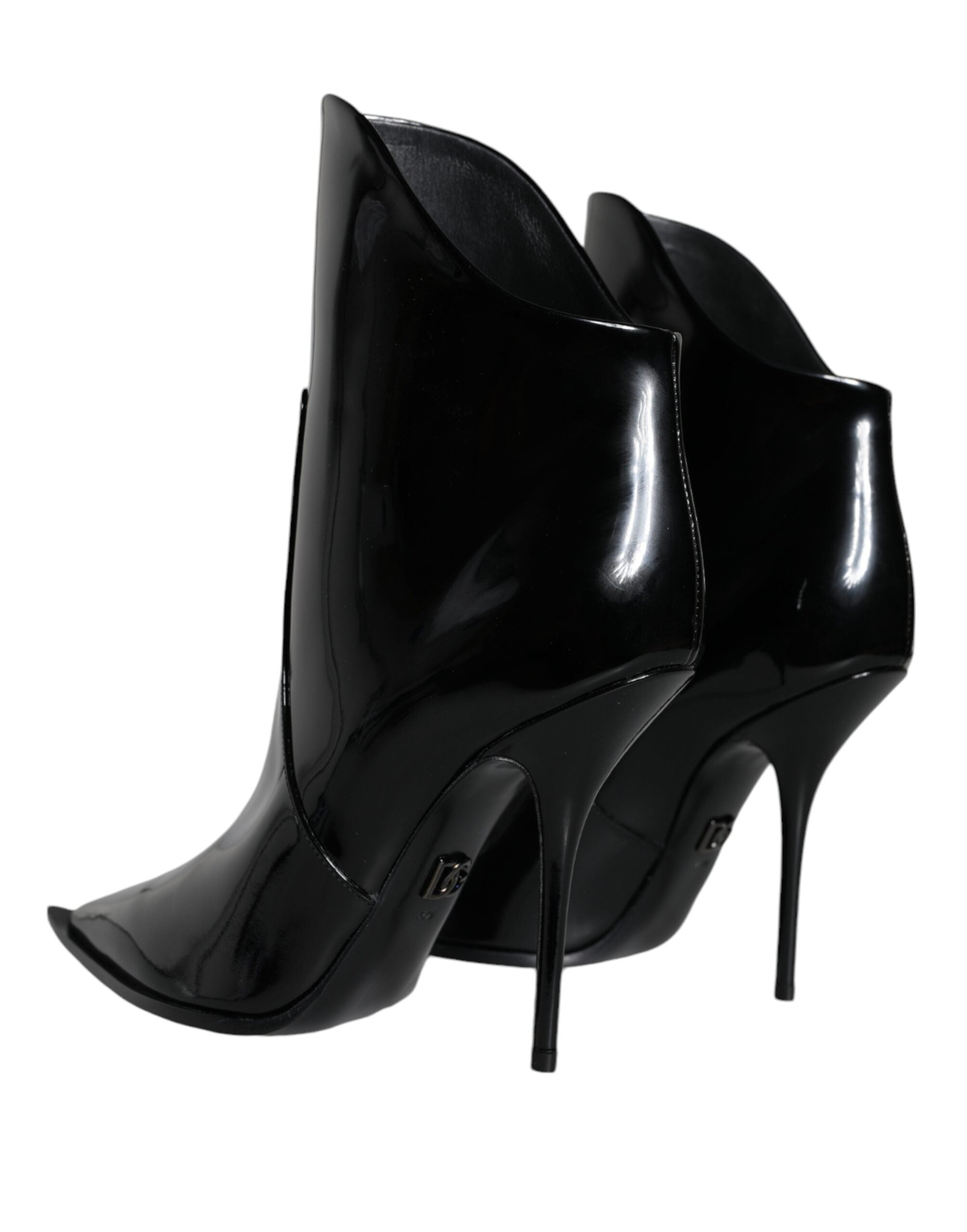 Dolce & Gabbana – Spitze Stiefeletten aus schwarzem Lackleder