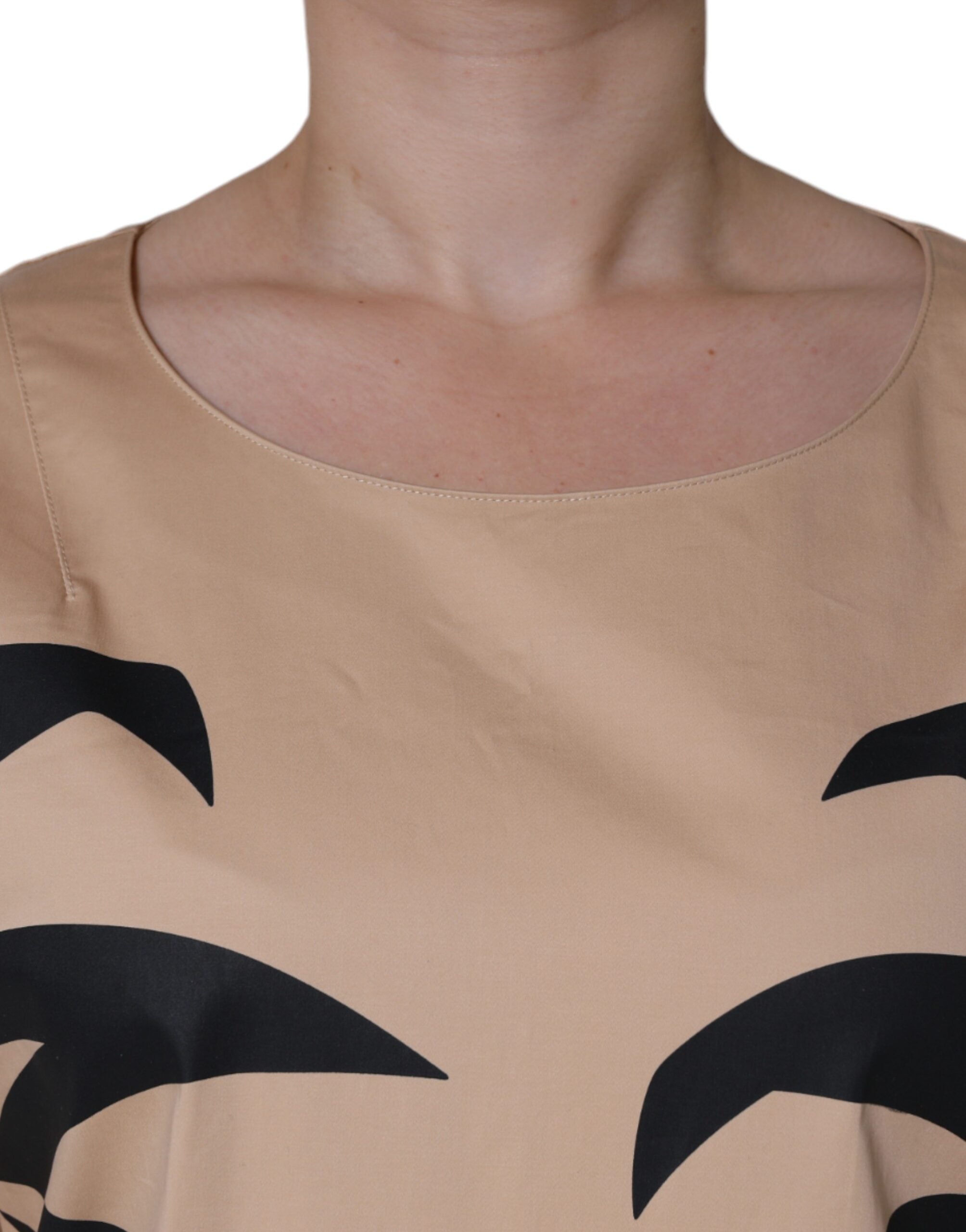 Rochie Moschino bej din bumbac cu mânecă scurtă până la genunchi
