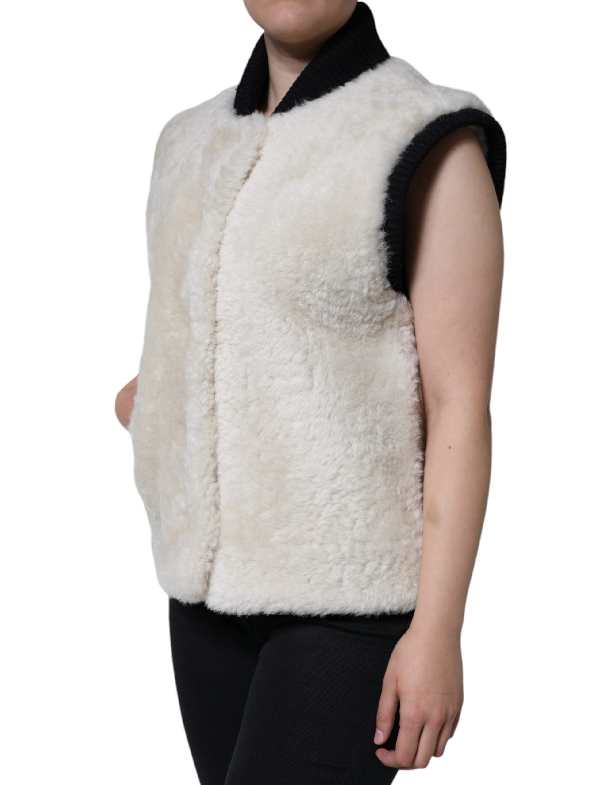 Burberry Weiße WARRENFORD Shearling-Lederweste, Mantel, Jacke