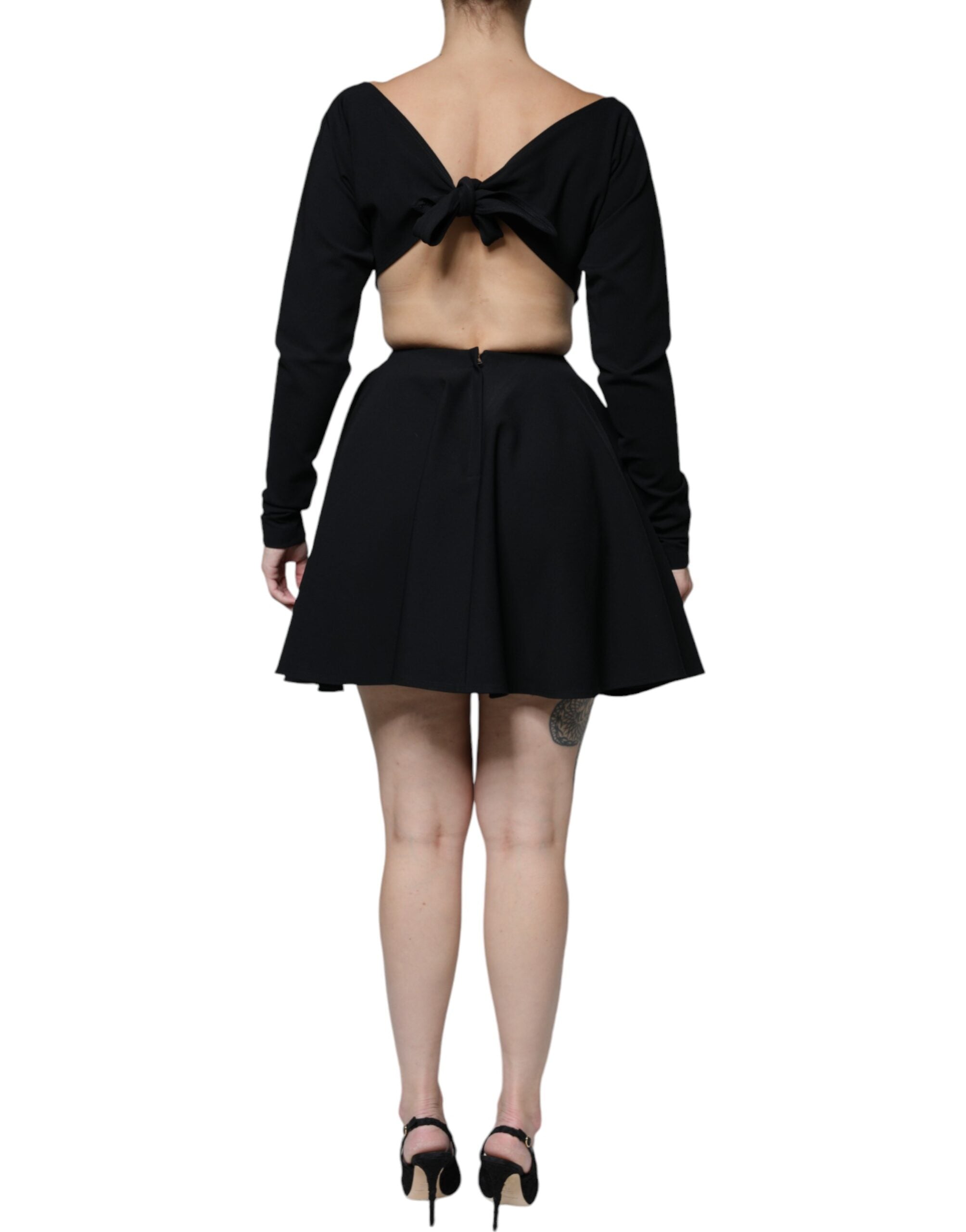 Dolce & Gabbana – Schwarzes Minikleid aus Viskose mit Cut-outs in A-Linie und langen Ärmeln