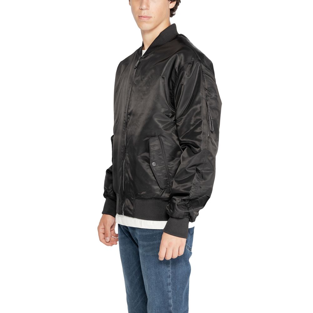 Calvin Klein Jeans – Schwarze Polyamidjacke
