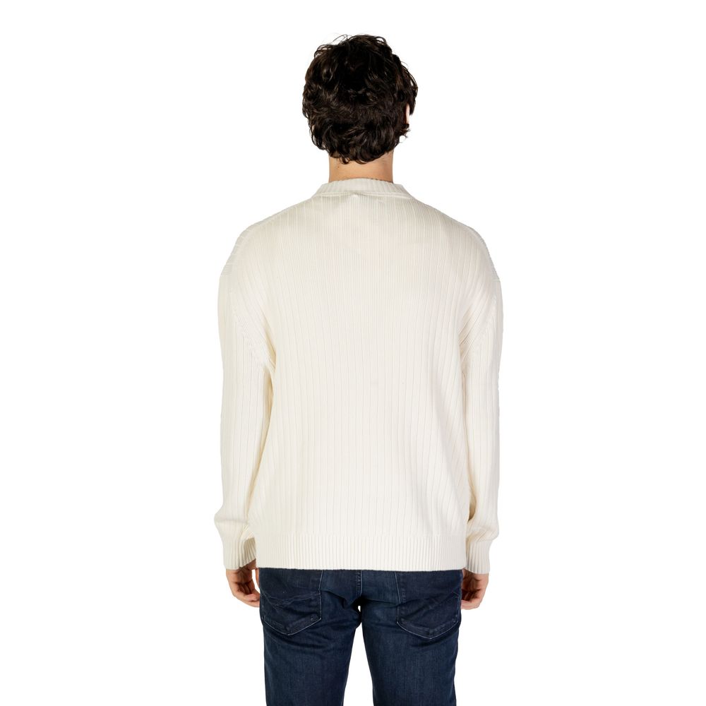 Calvin Klein Jeans – Cremefarbener Baumwollpullover