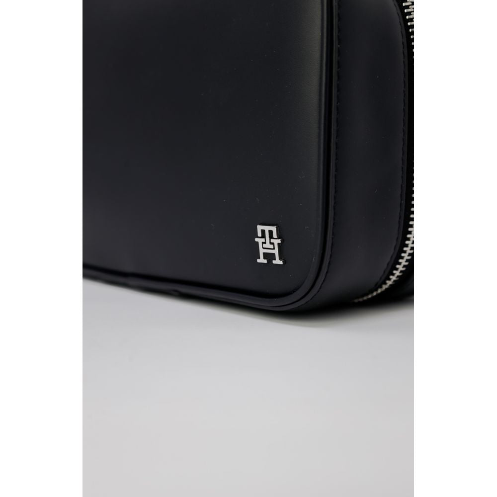 Tommy Hilfiger – Schwarze Clutch aus Leder
