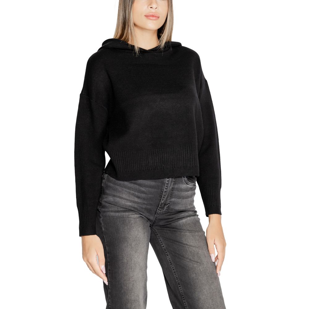 Bluze și tricou Vero Moda negre din viscoză