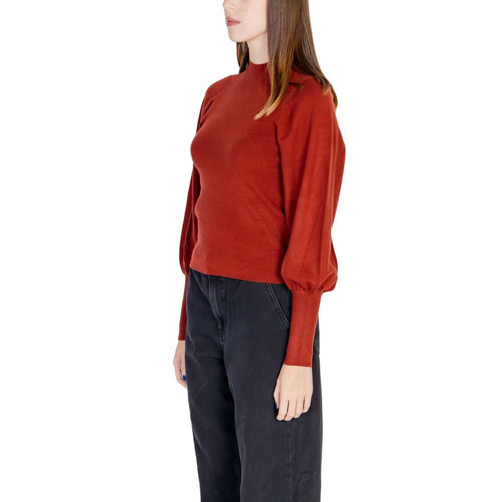 Topuri și tricou roșii din viscoză Vero Moda